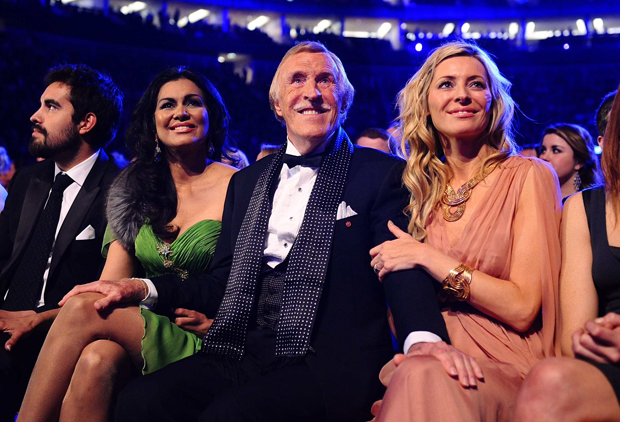 With wife Wilnelia and Tess Daly as he wins a Special Recognition award, at the 2011 National Television Awards (PA)