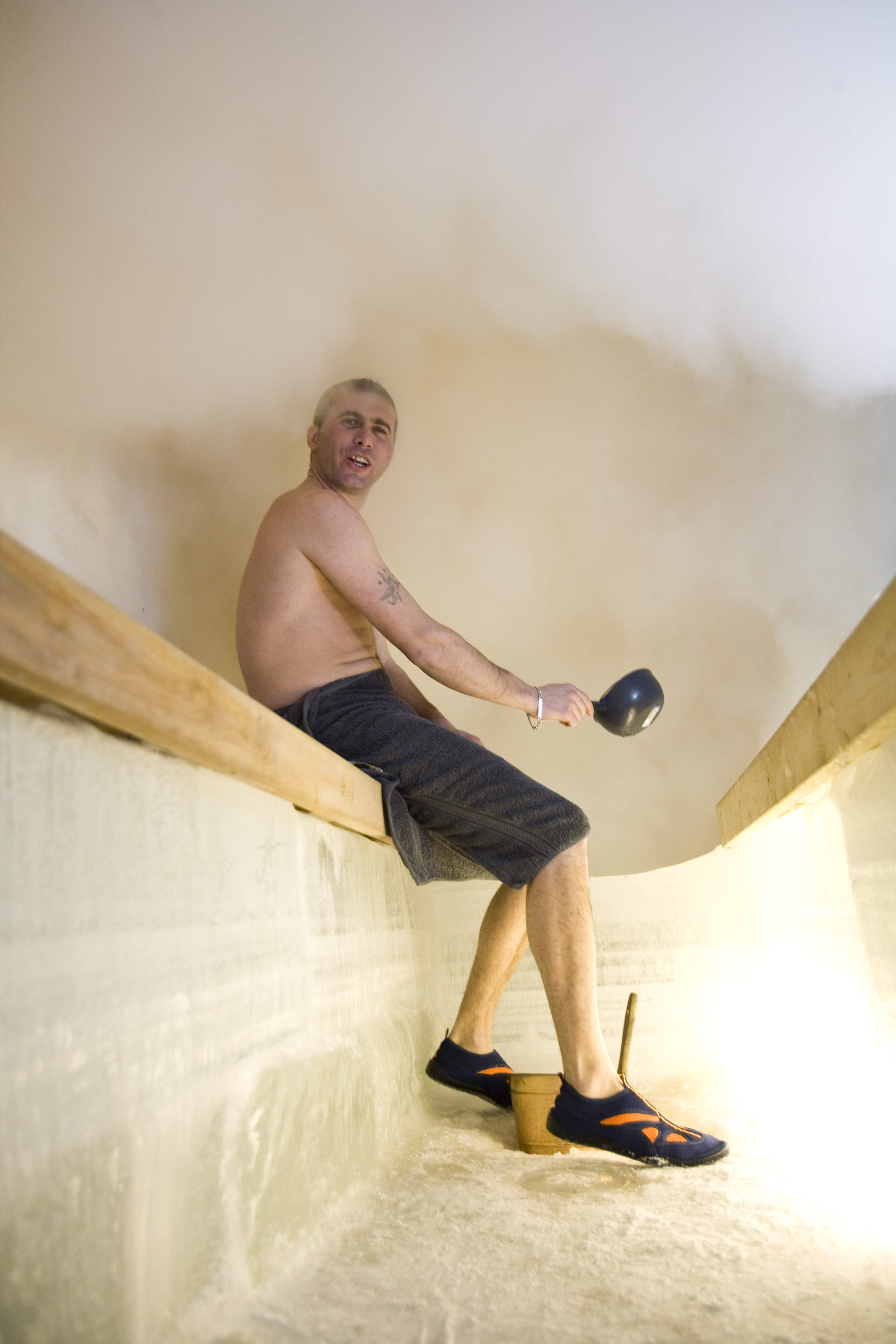 The snow sauna wit ha man in
