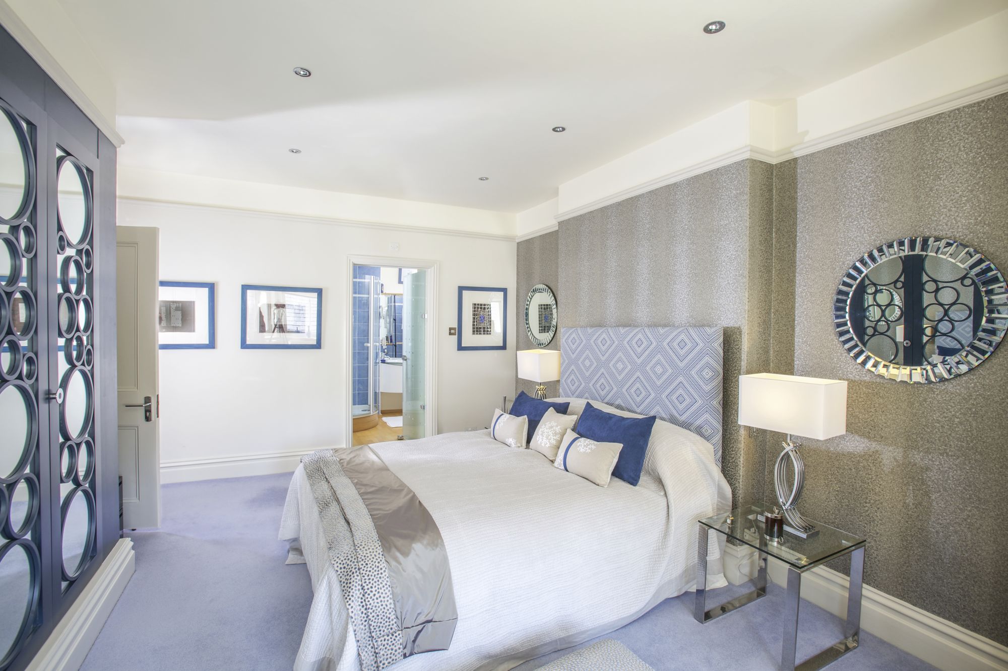 A bedroom at Puggiestone House