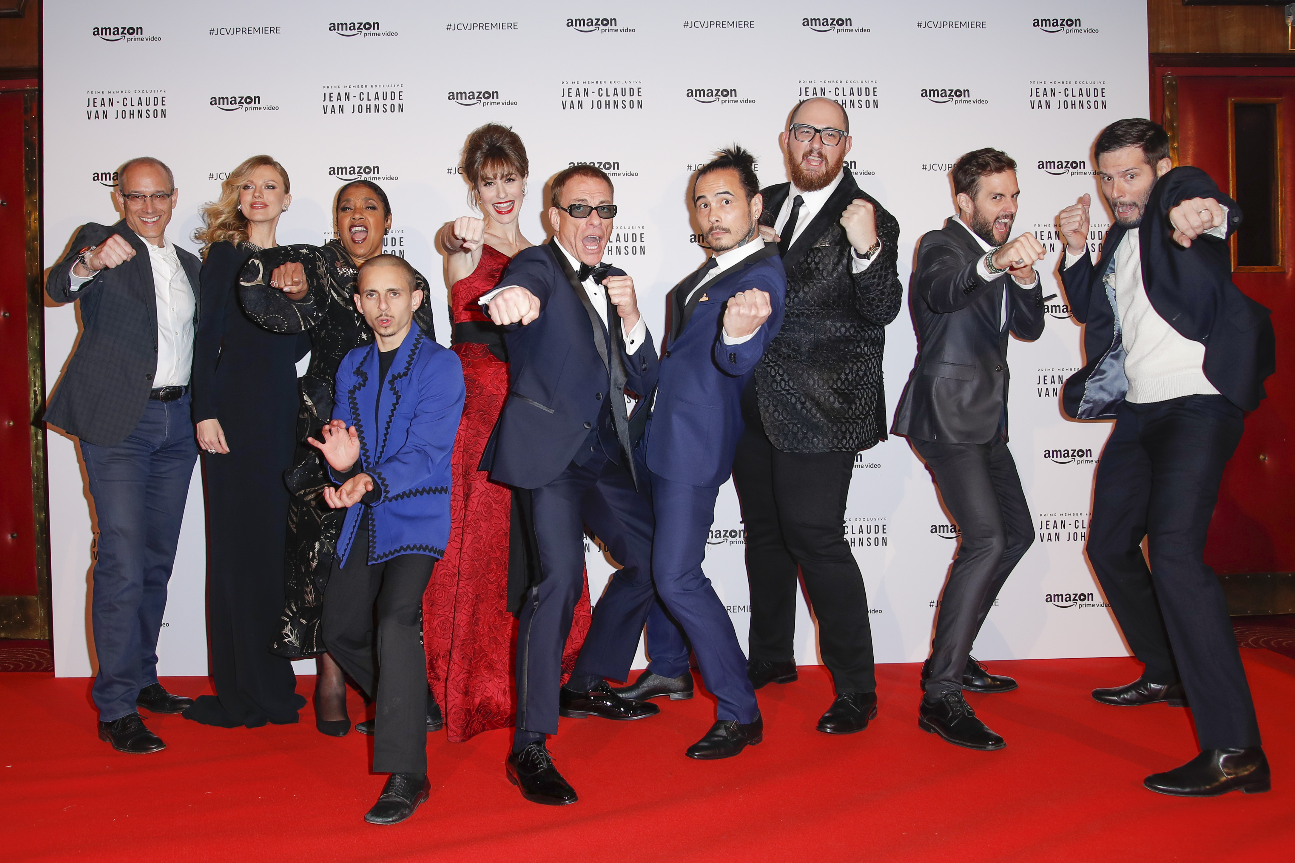 The cast, writers and director (Andre Mischke)