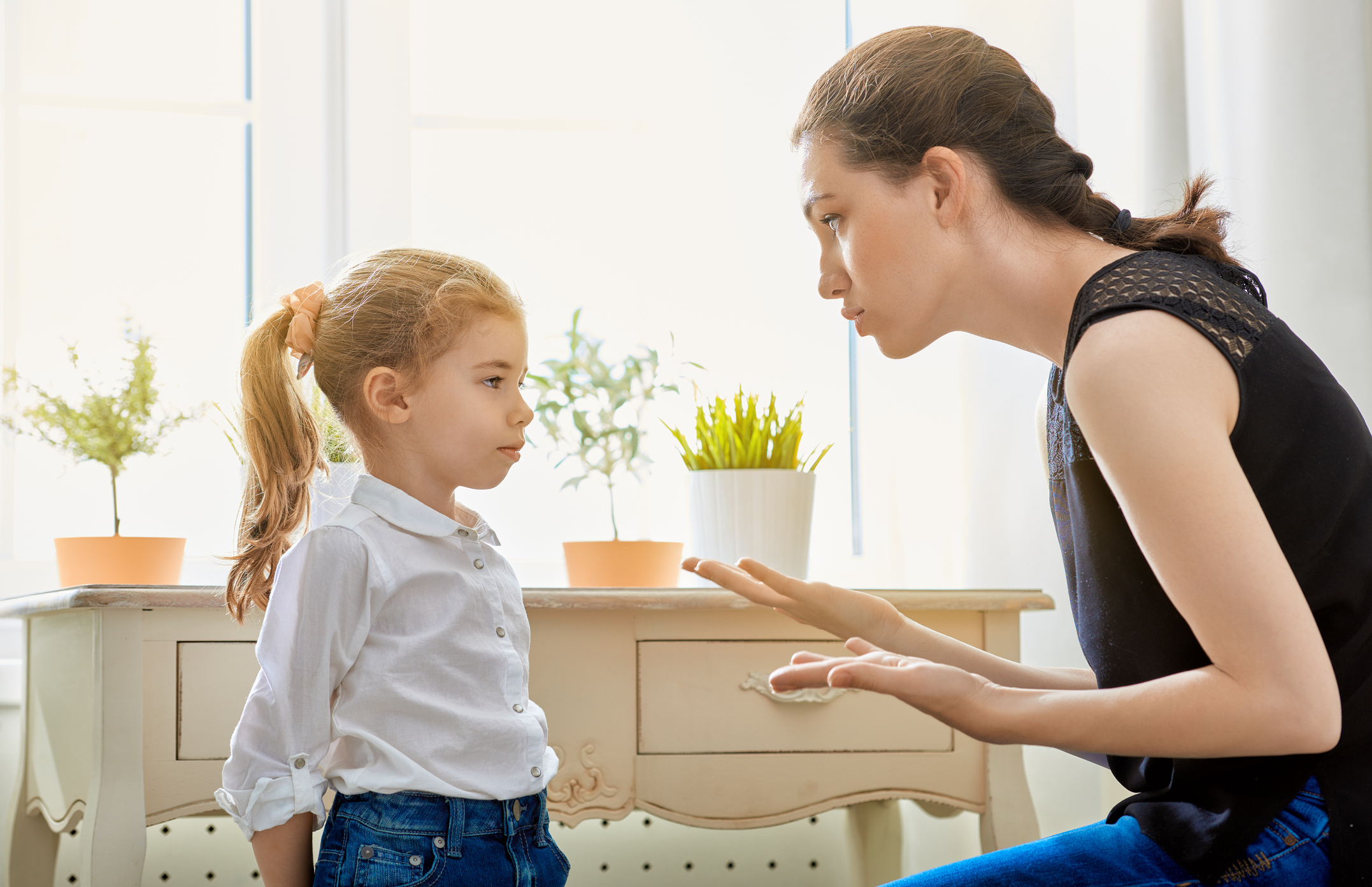 A mother scolds her child (Thinkstock/PA)