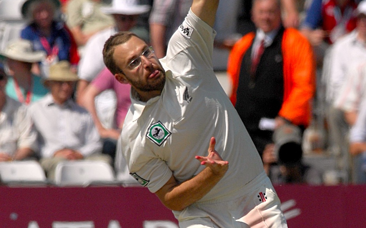 Daniel Vettori bowling for New Zealand