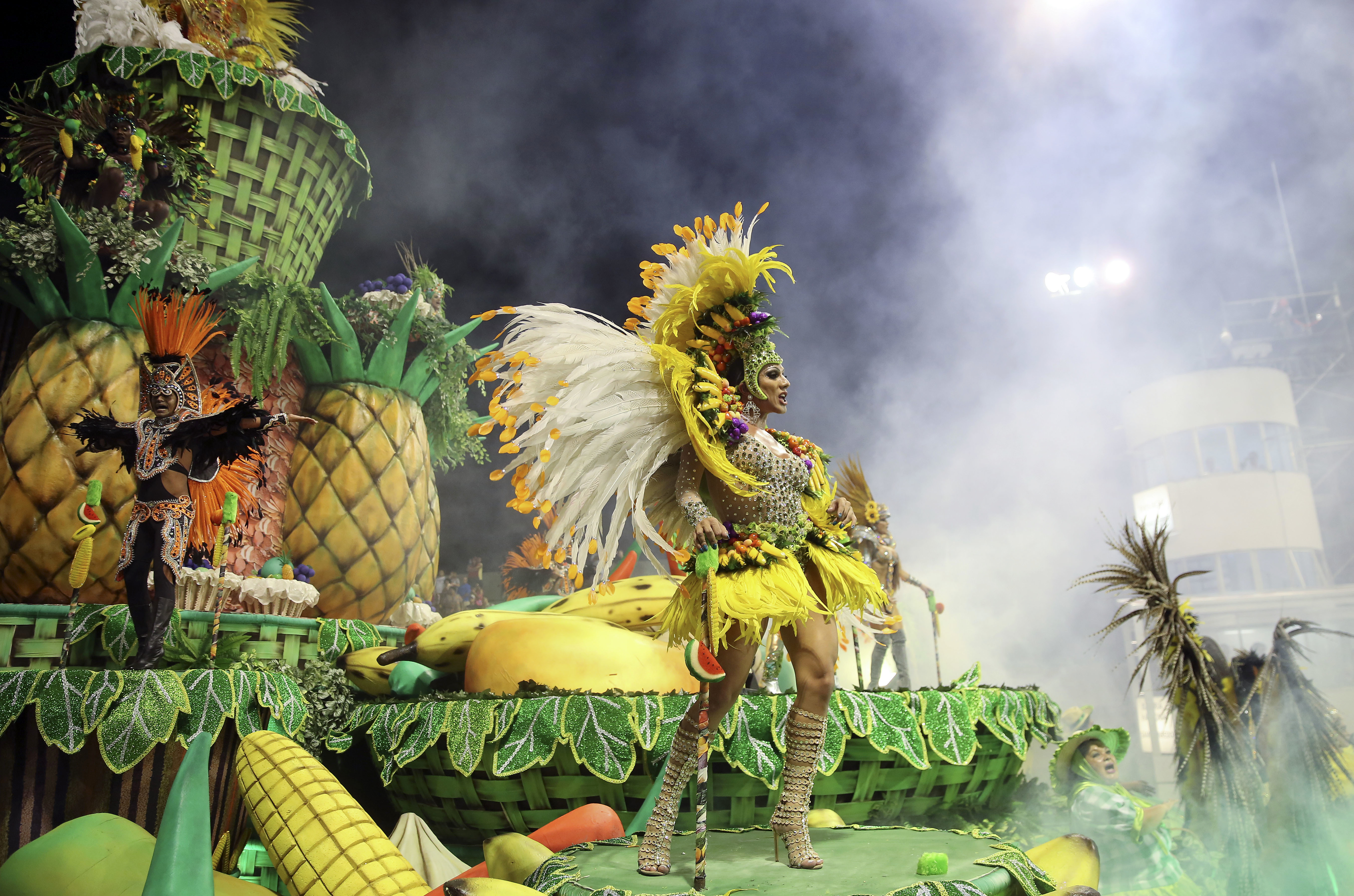 Dancers from the Rosas de Ouro samba school (Andre Penner/AP)