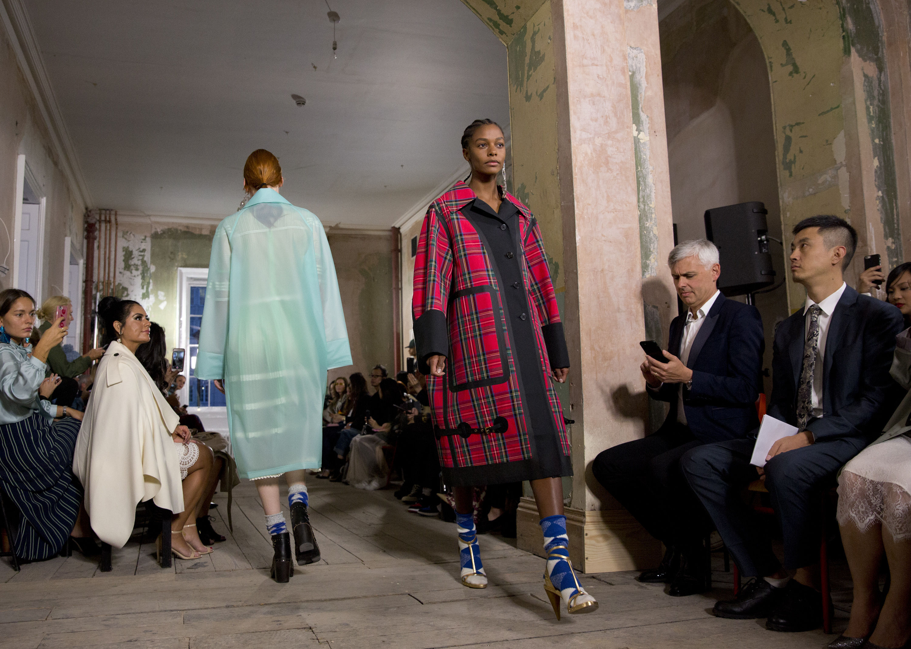 Karly Loyce on the catwalk during the Burberry London Fashion Week SS18 show held at Old Sessions House, London.