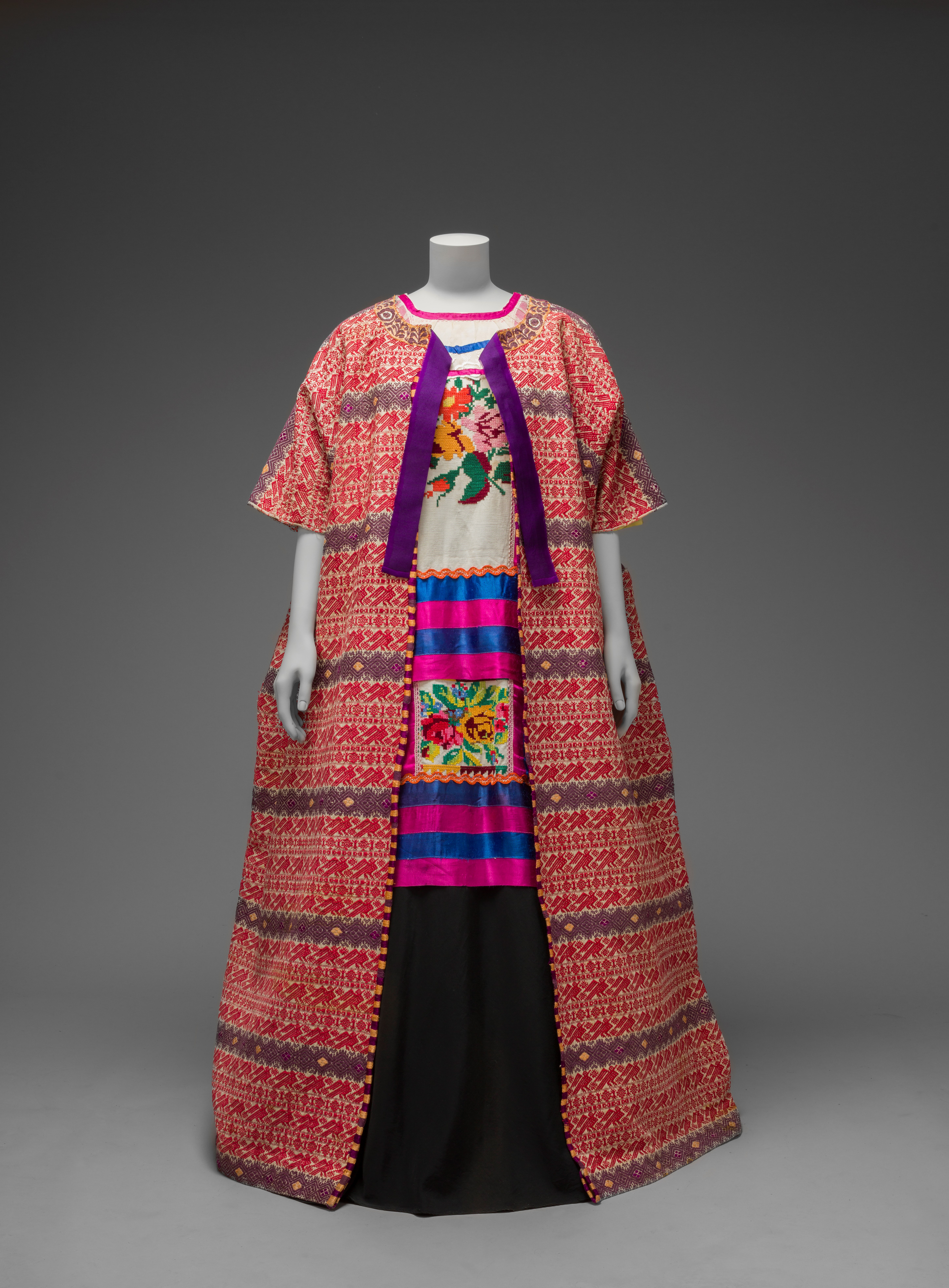 Guatemalan cotton coat (Diego Rivera and Frida Kahlo Archives, Banco de México, Fiduciary of the Trust of the Diego Riviera and Frida Kahlo Museums)