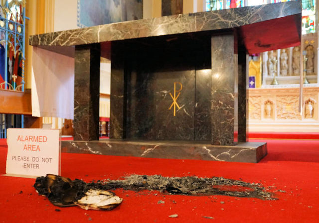 The desecrated altar and sanctuary at St Mary's church in Great Yarmouth. (Keith Morris/ PA)