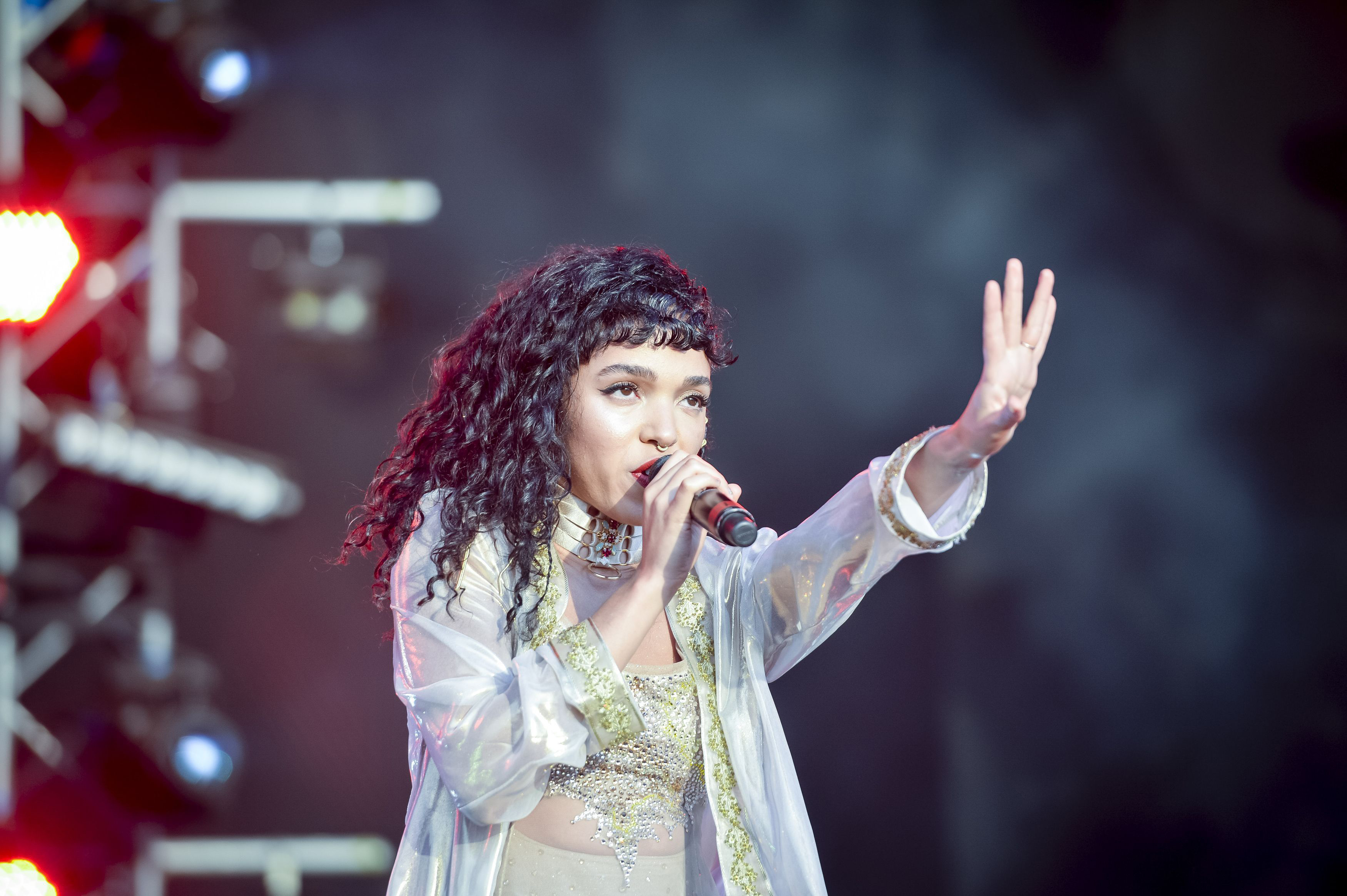 FKA twigs reveals she had six tumours removed previous year 