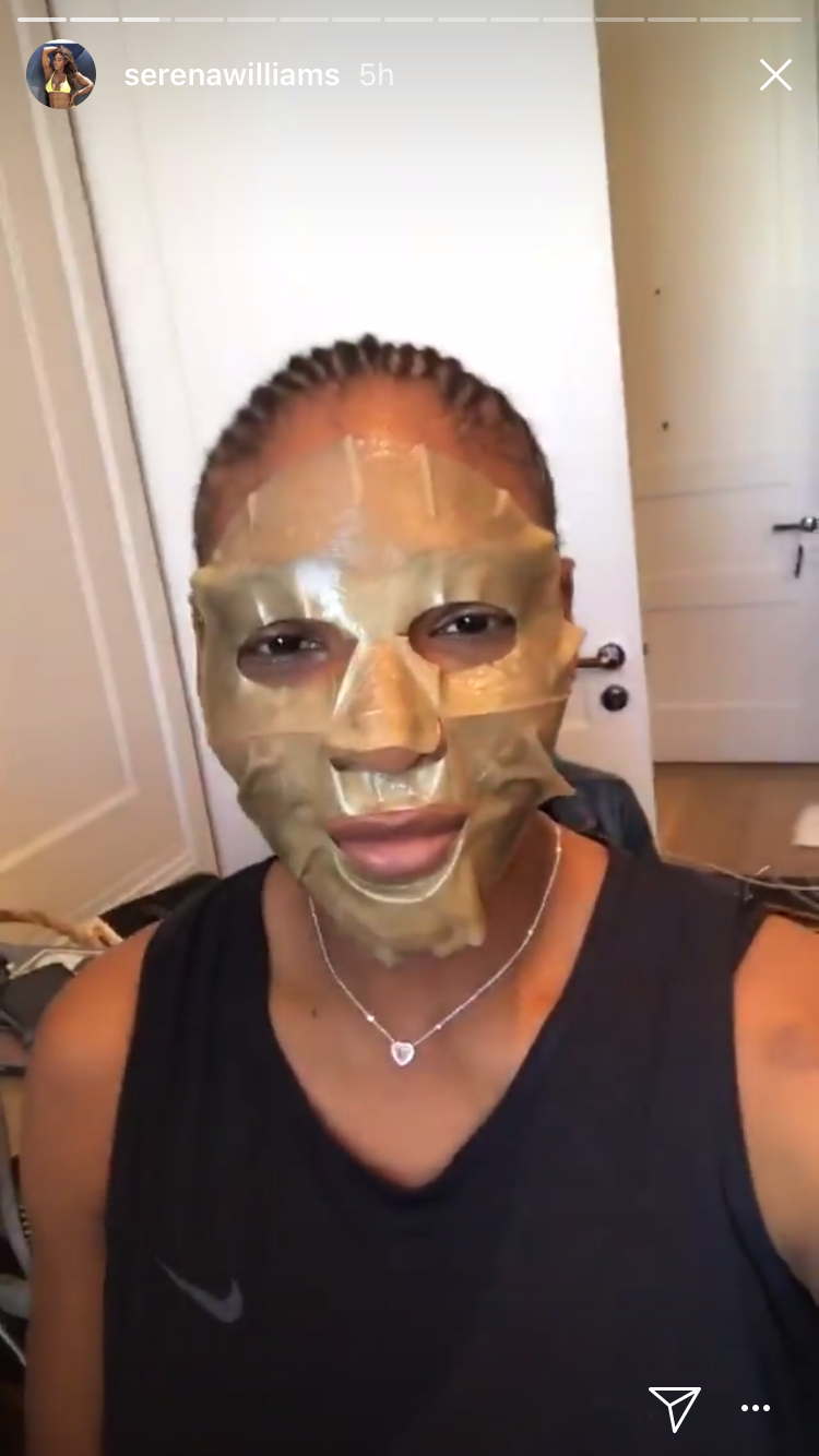 Serena Williams prepared with a face mask (Serena Williams/Instagram)