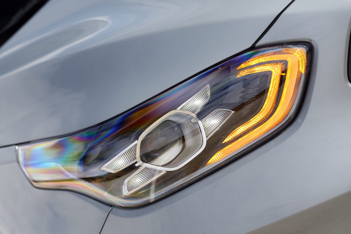 The new Ceed benefits from LED running lights 