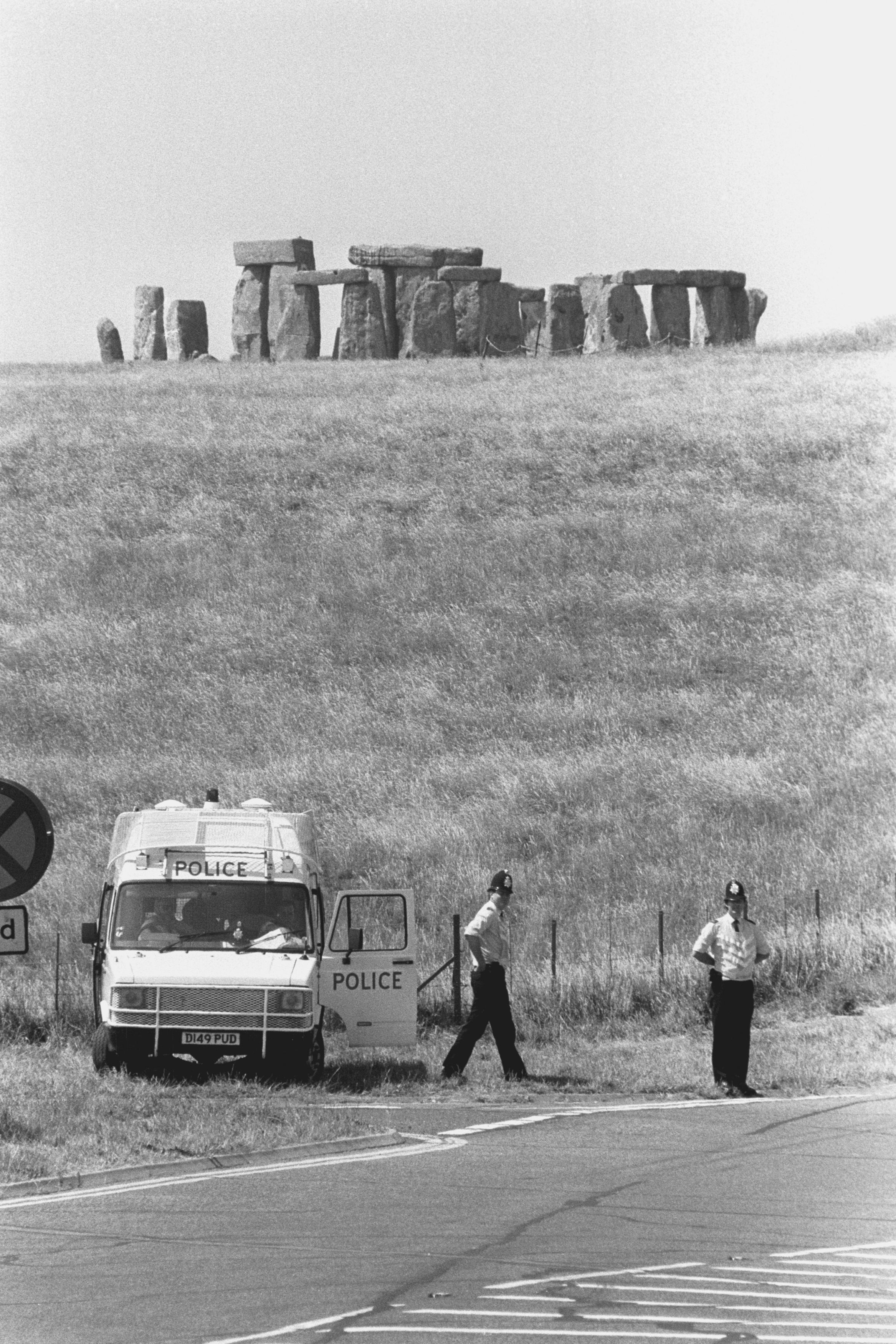 Police in 1989 monitoring roads around Stonehenge to prevent people from gathering to celebrate the Summer Solstice