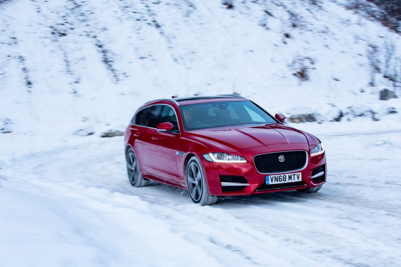 The Sportbrake goes up against the likes of the BMW 5 Series Touring and Audi A6 Avant