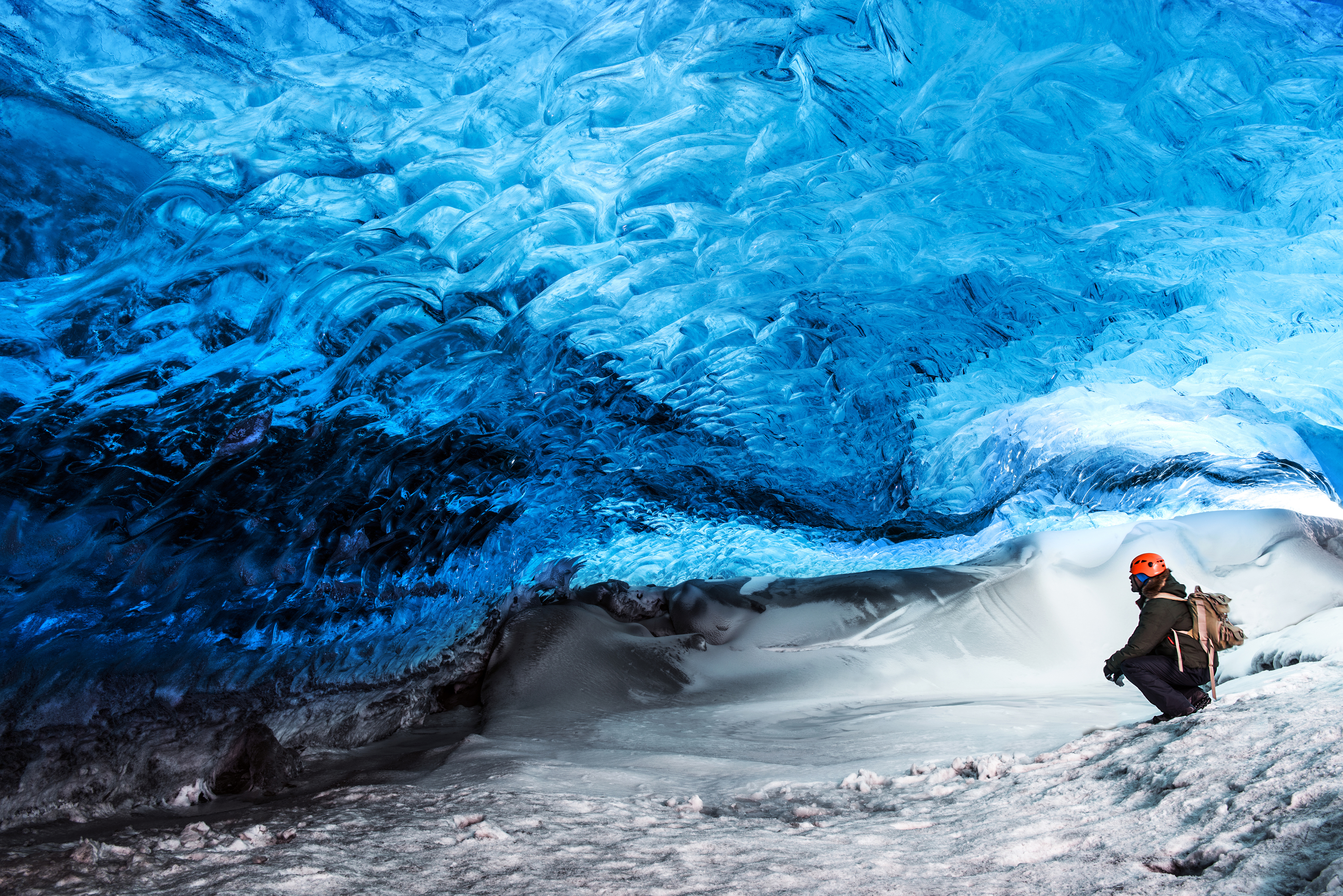 Vatnajokull ice cave