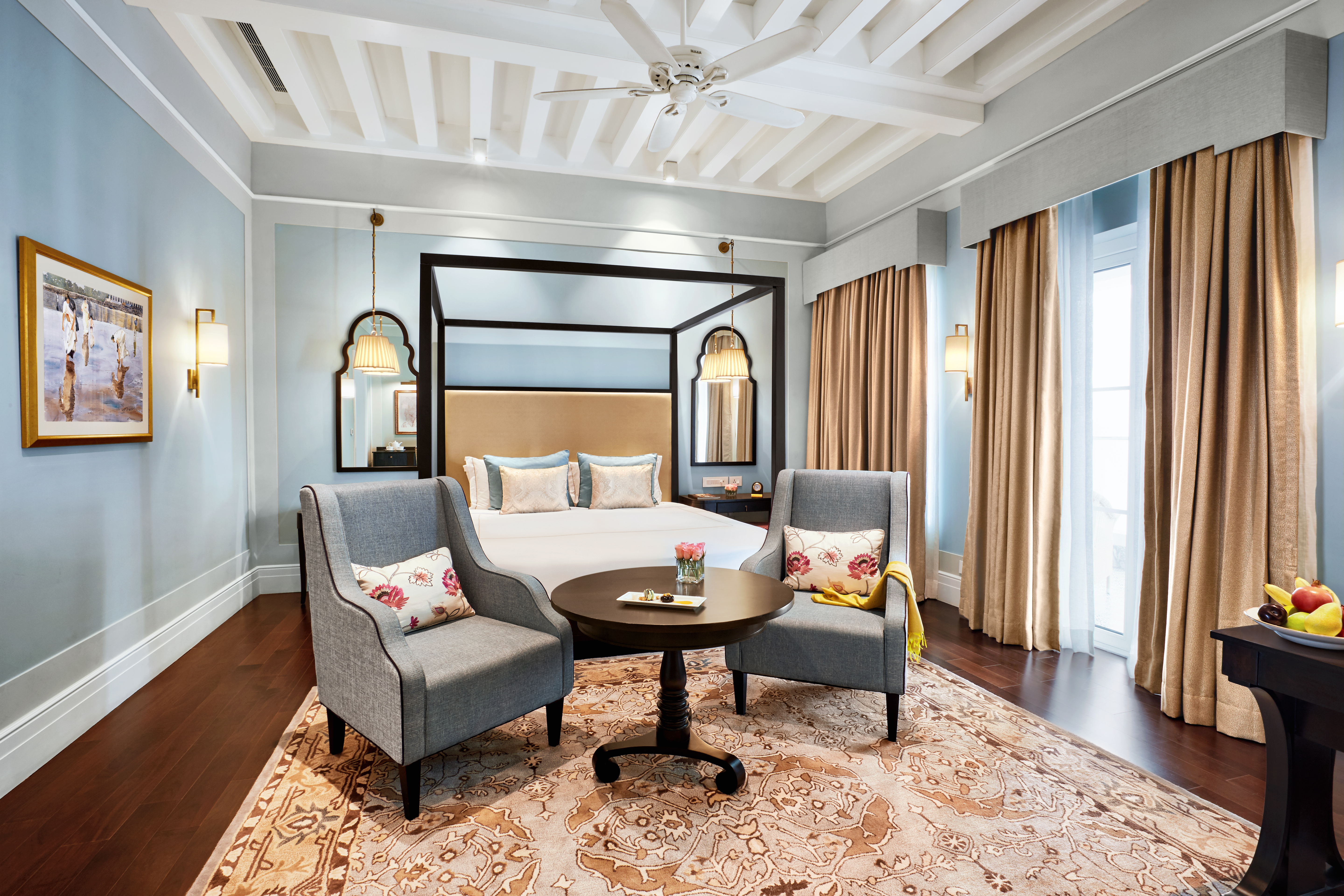 A bedroom at the Taj Connemara (Taj Hotels)