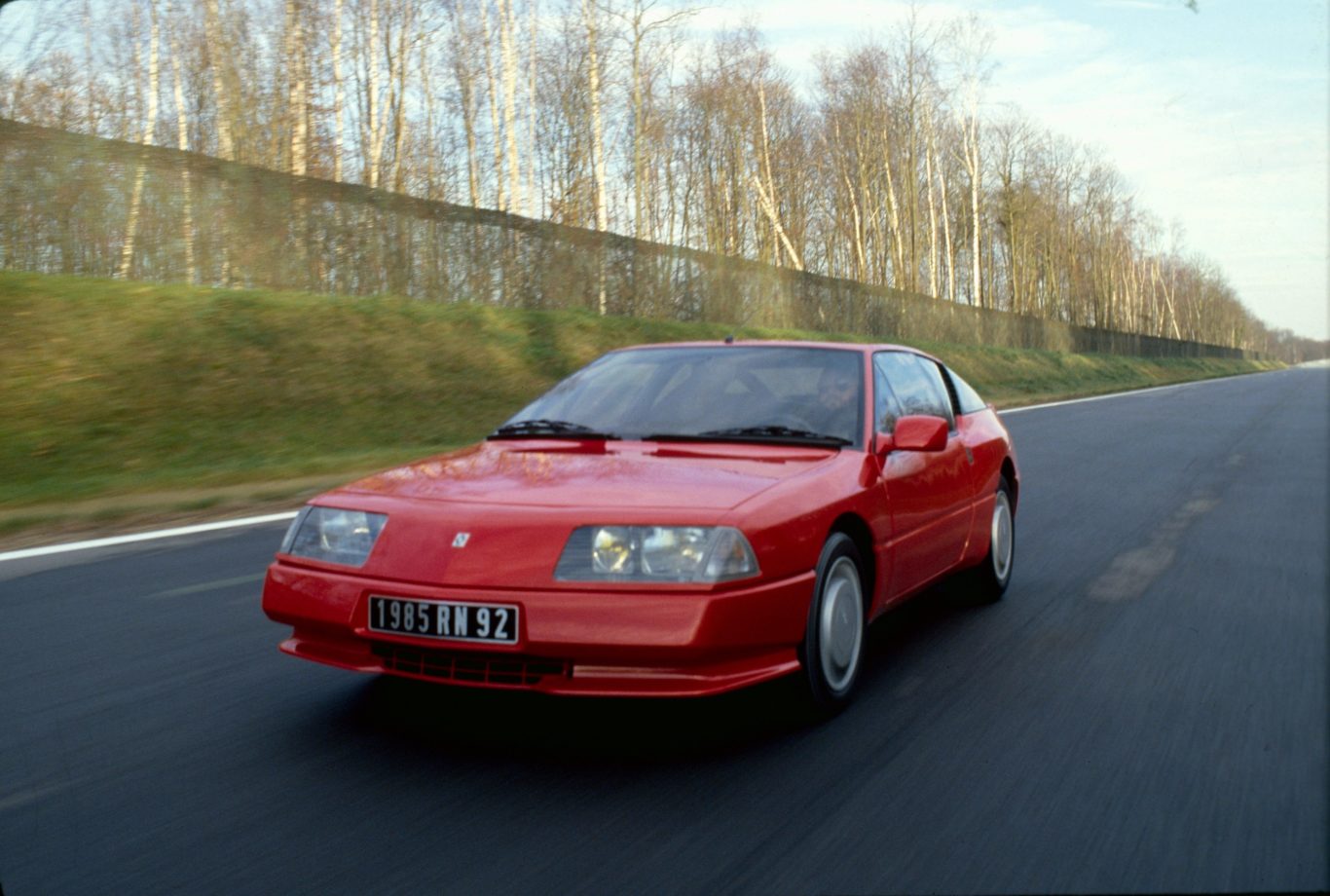 The Alpine GTA was a facelifted and modernised version of the old Alpine A310