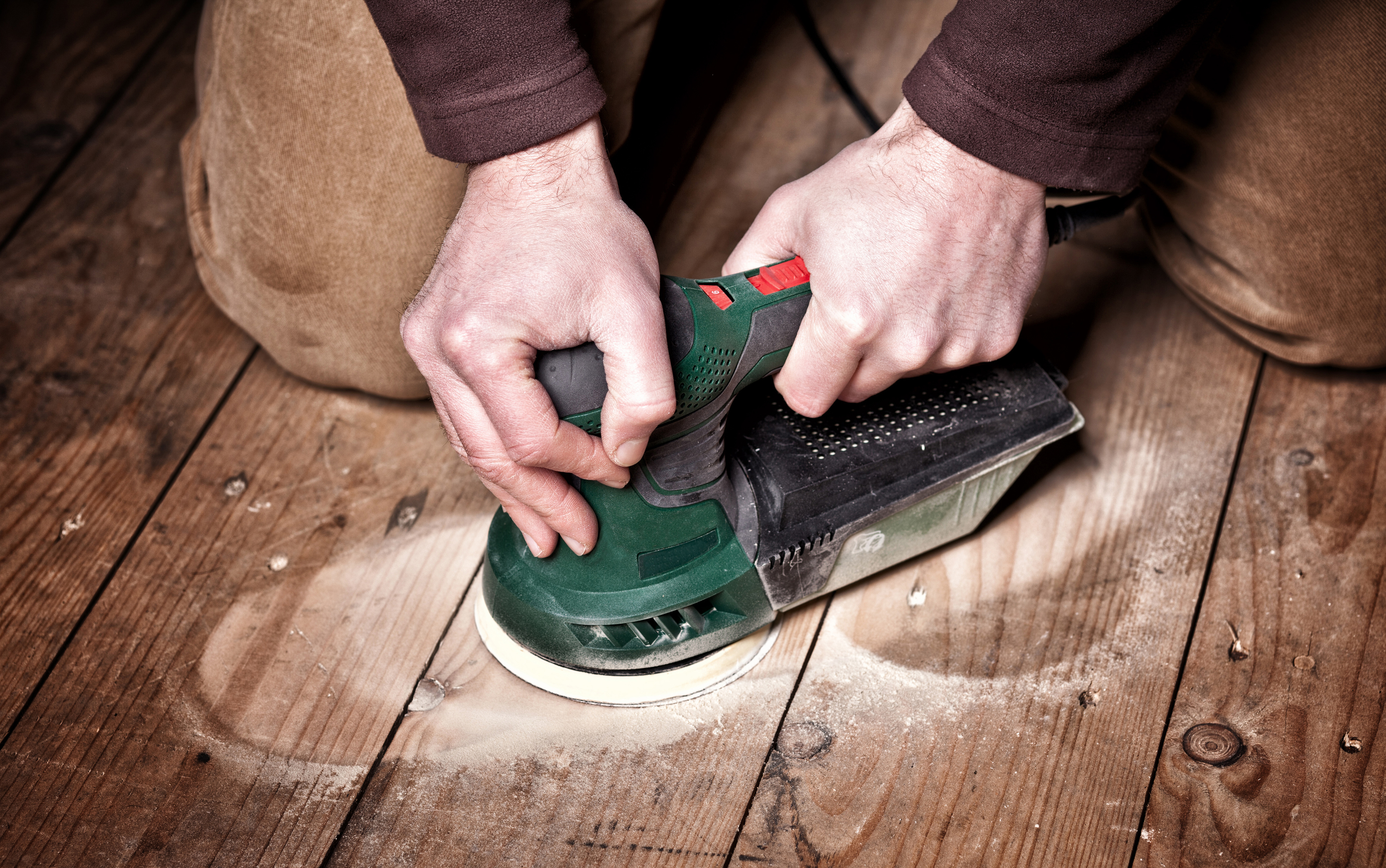 A sander in action