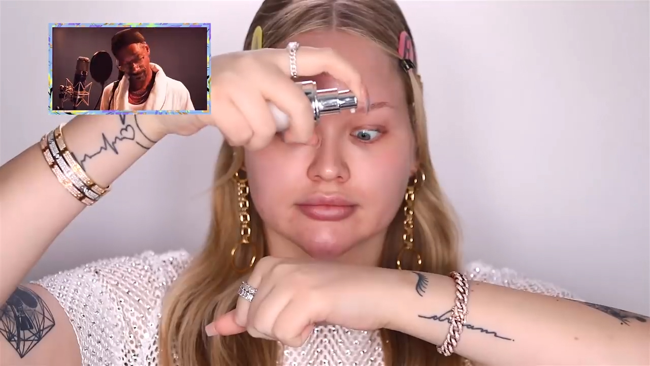 Screenshot from NikkieTutorials make-up video featuring Snoop Dogg narrating
