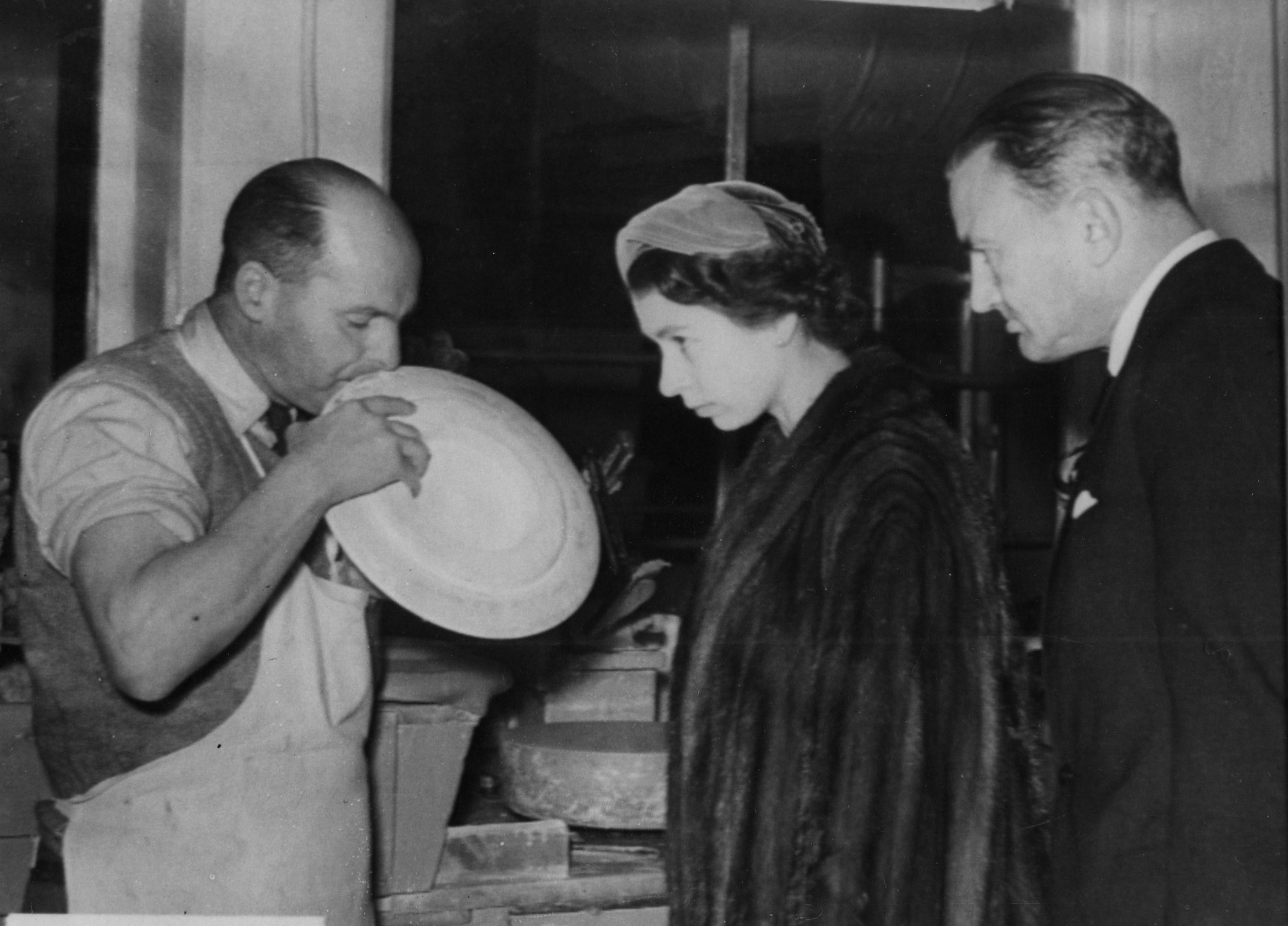 Elizabeth II visits Barleston