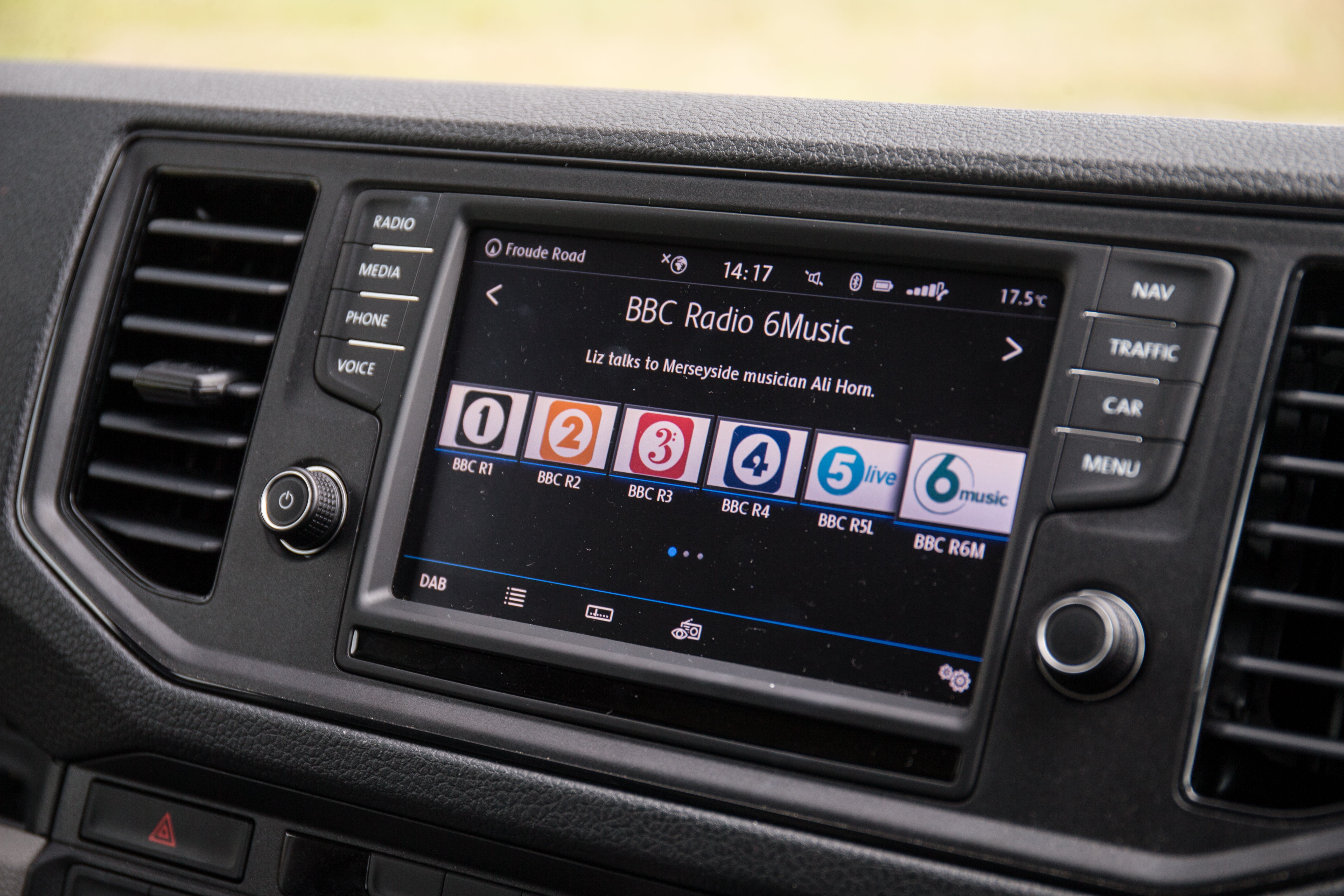 The main infotainment setup is clear and easy to use