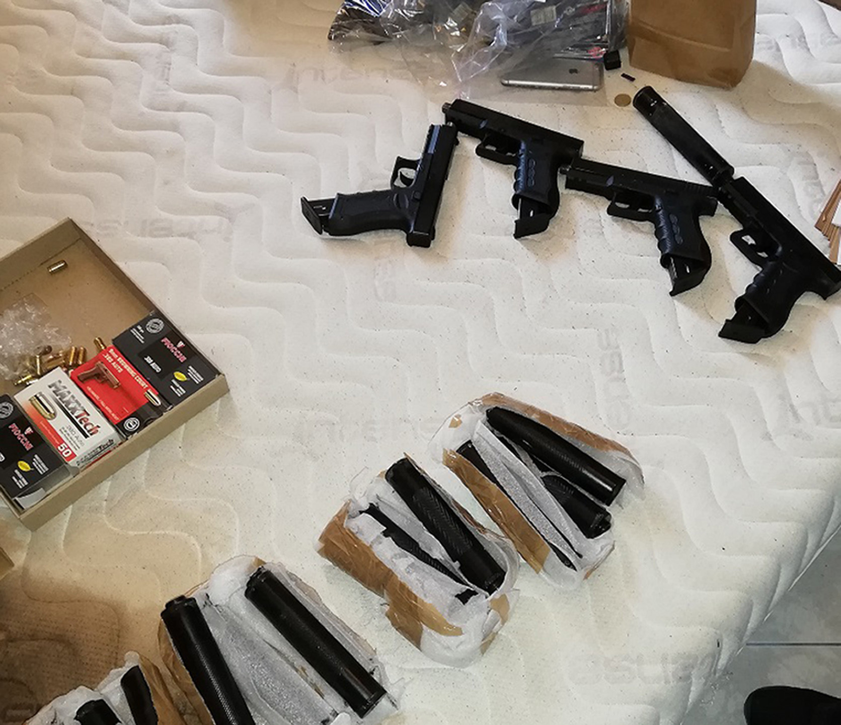Guns seized by police.