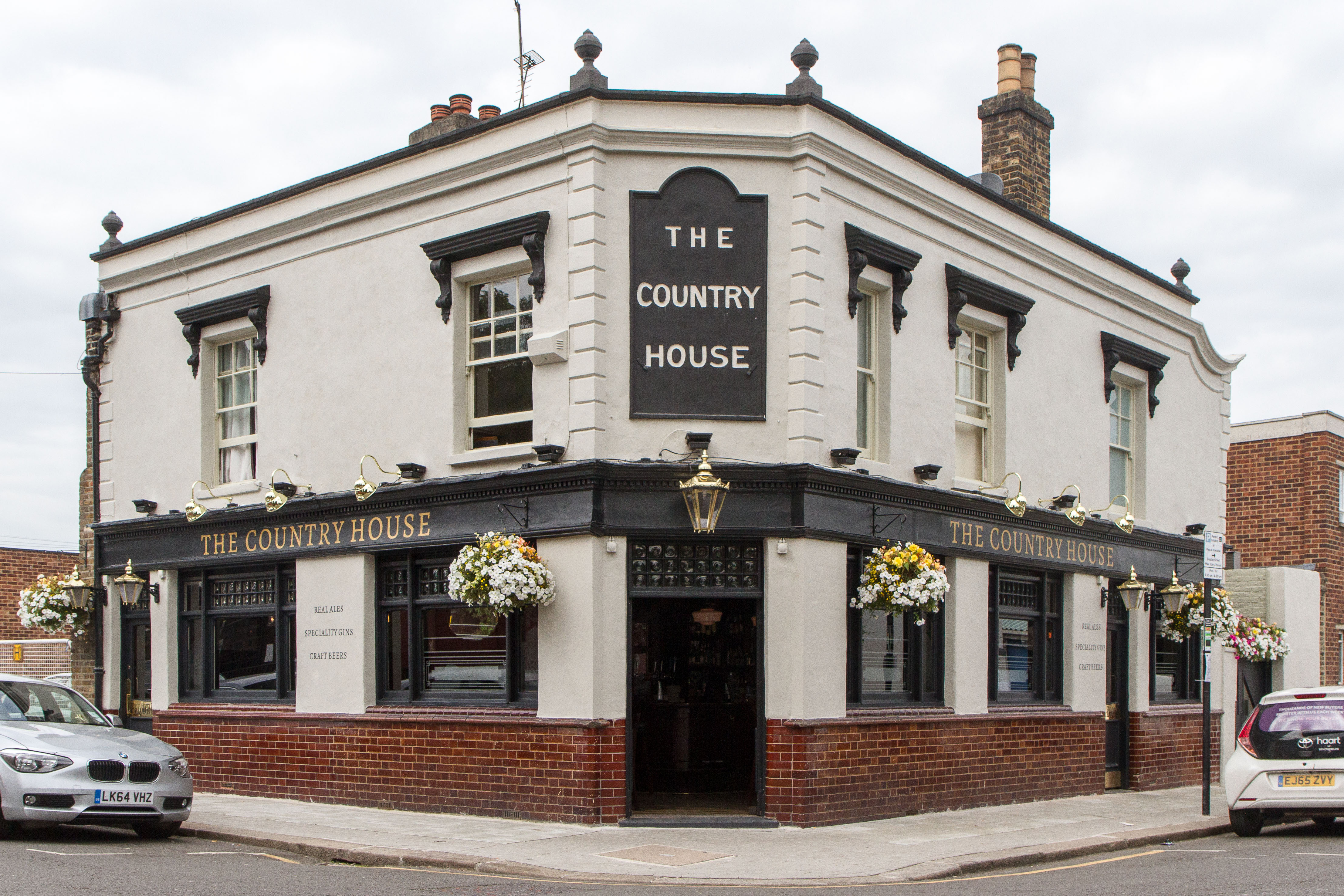 The Country House Pub