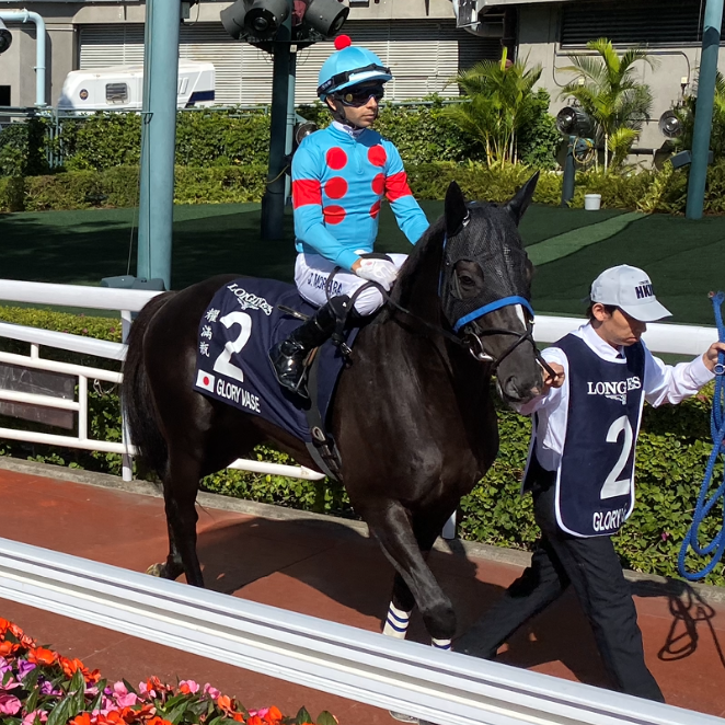 Glory Vase and Joao Moreira heading out before the Hong Kong