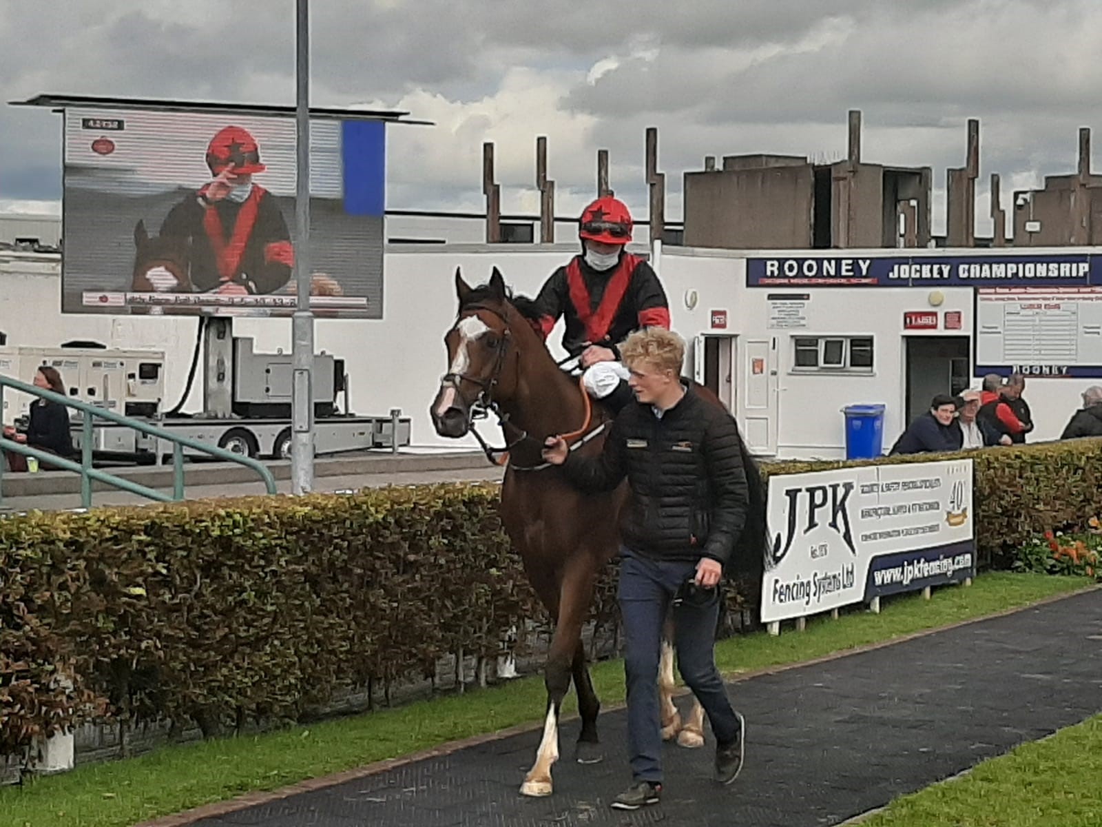 Current Option returns to the Galway winner's enclosure