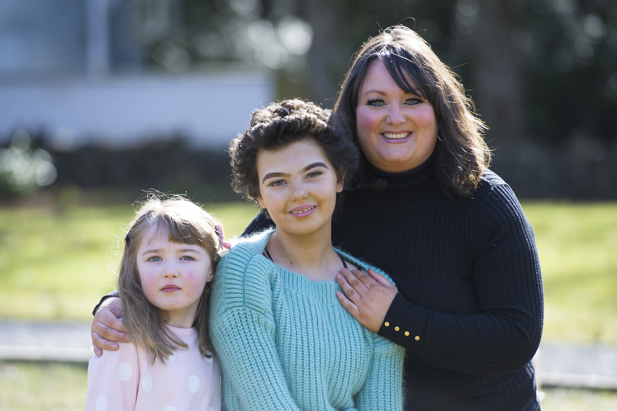 Abbe with her mother and sister