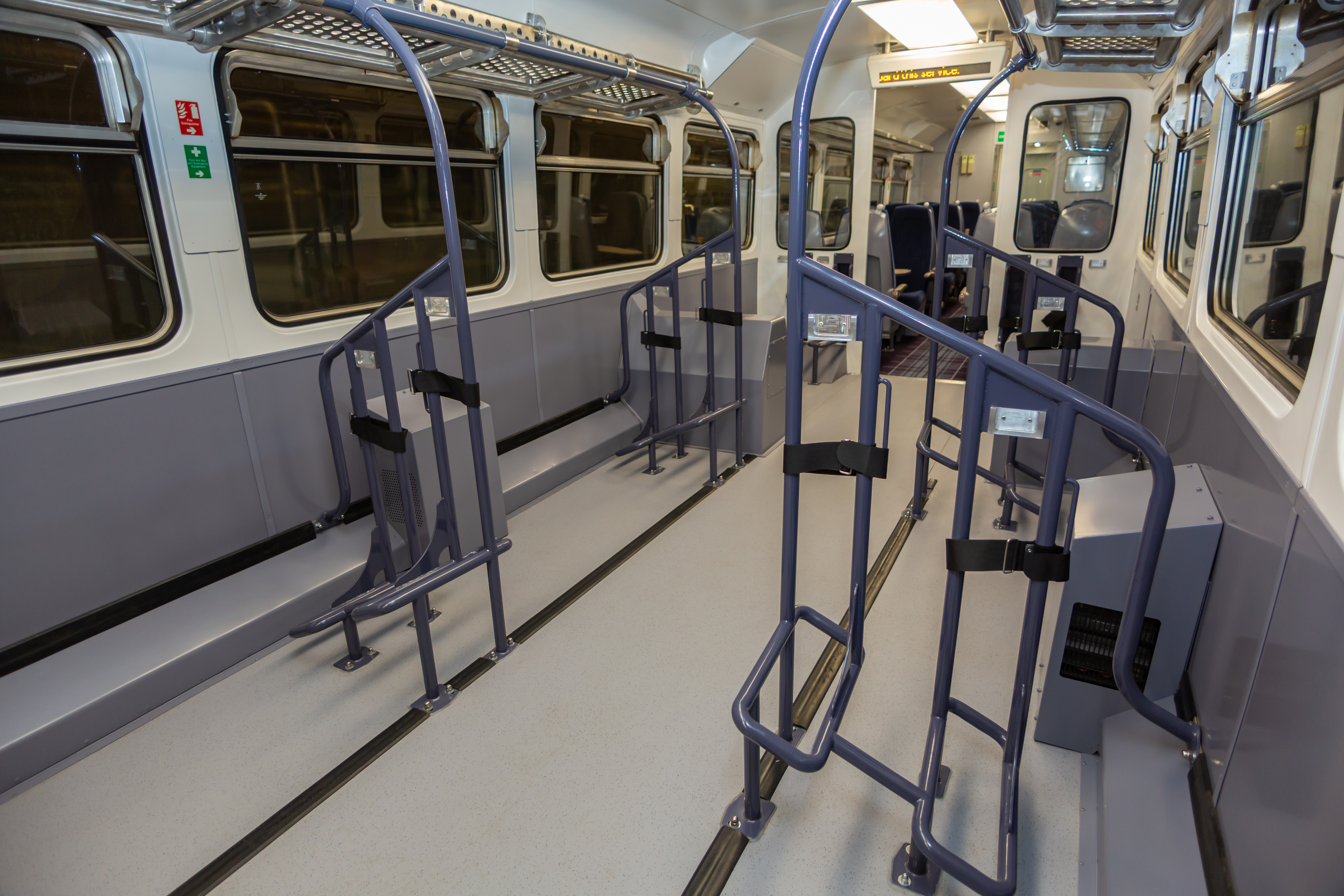 Train carriage