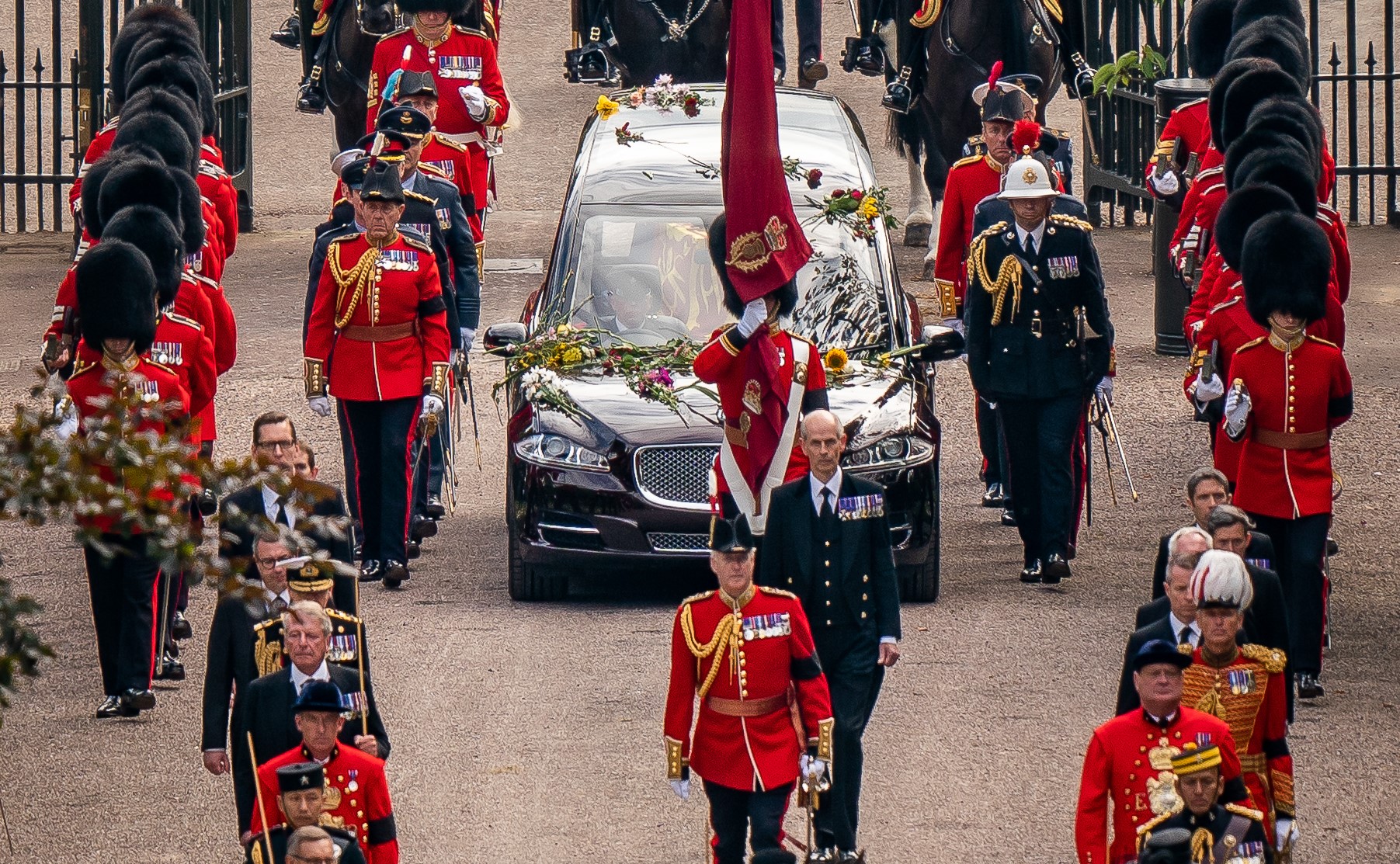 Paul Whybrew (centre) as the State Hearse carries the coffin of Queen Elizabeth II to Windsor Castle