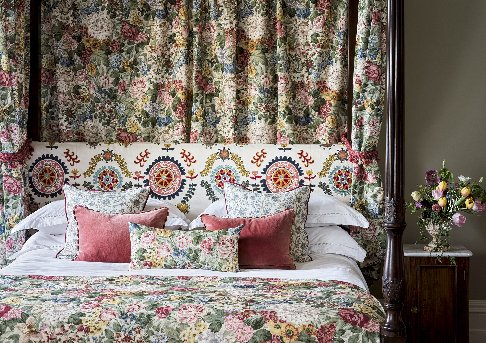 Drapes and bedspreads showing the Hydrangea Rose pattern