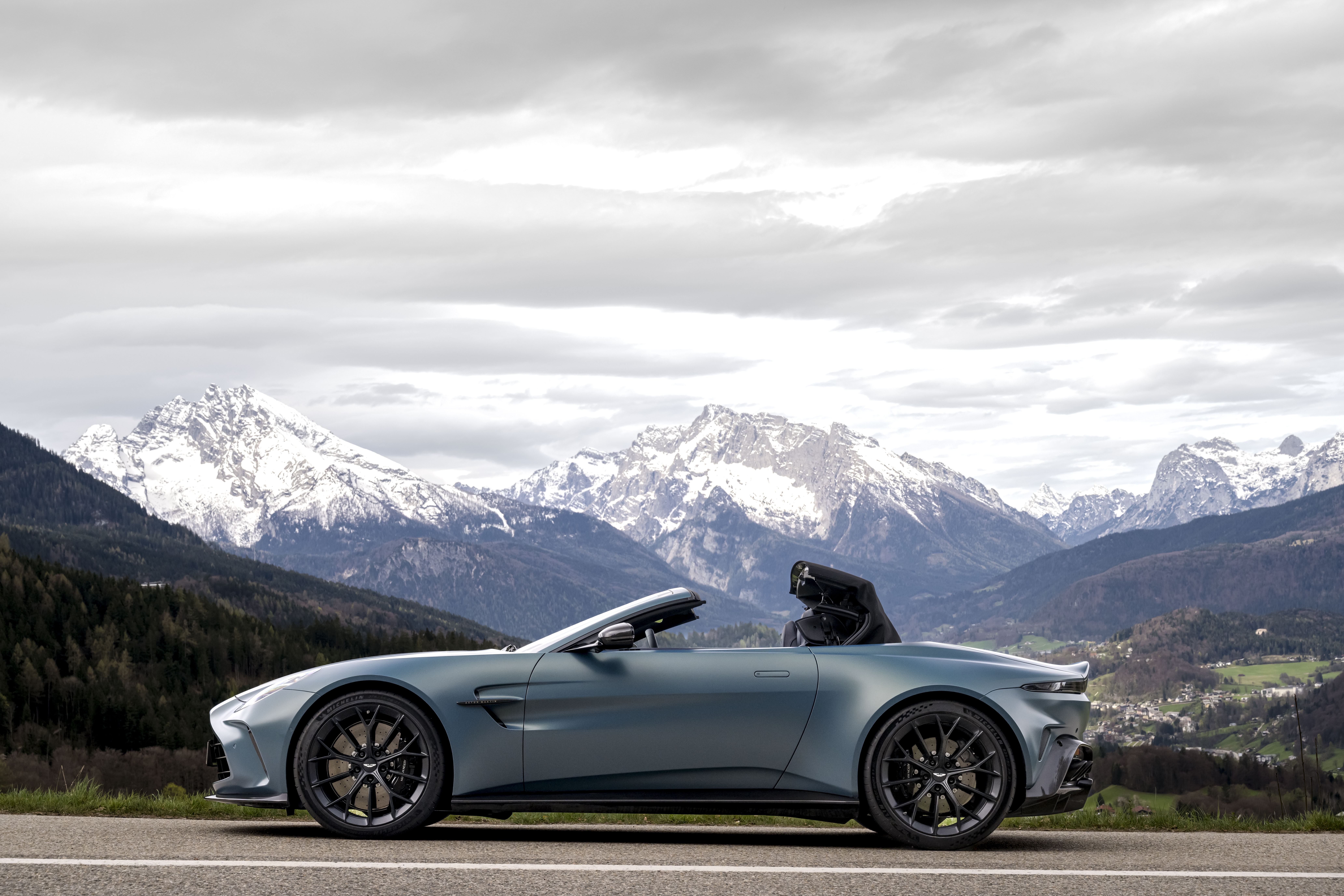 Aston Martin Vantage Roadster