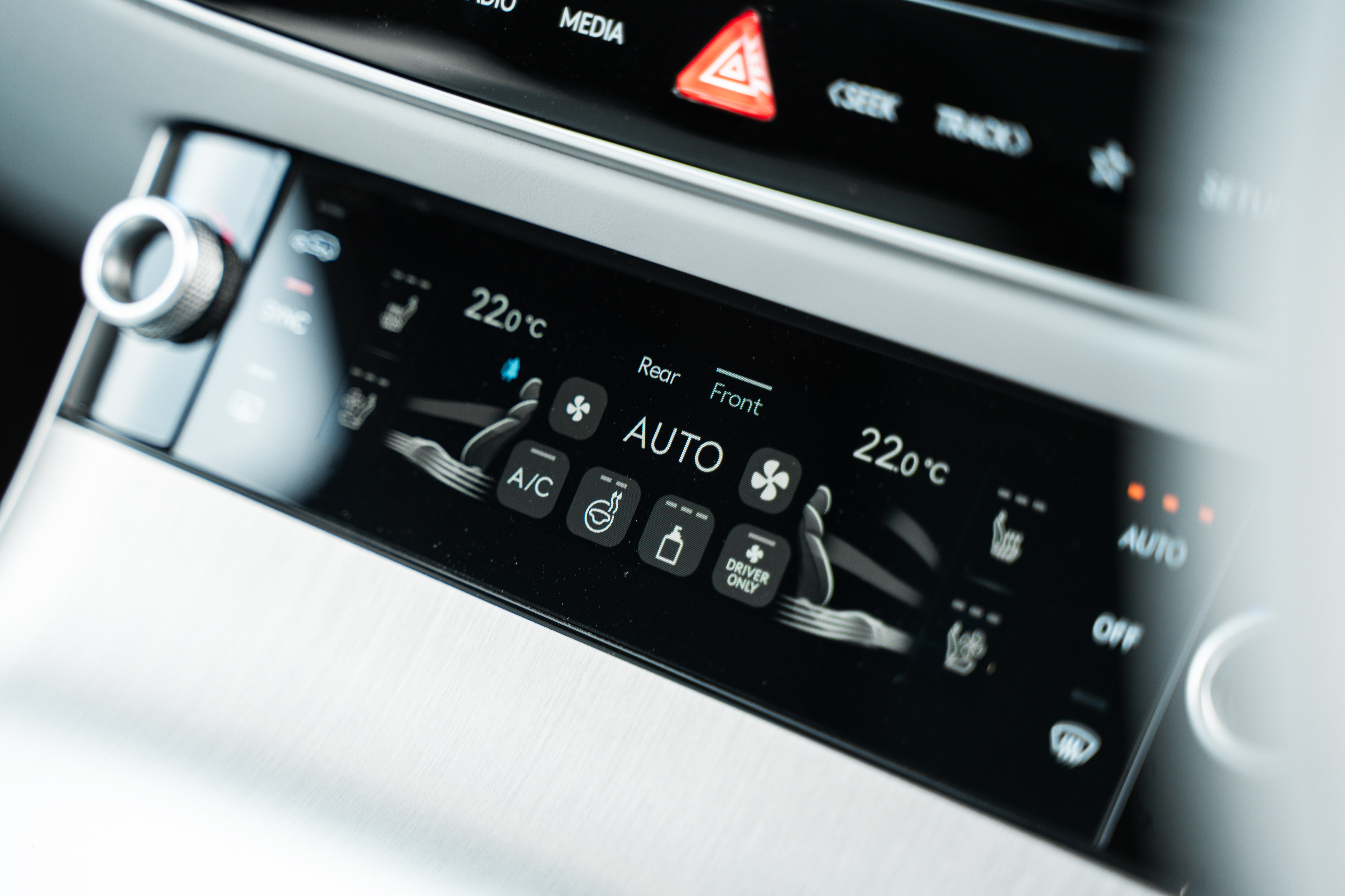 Genesis Electrified GV70