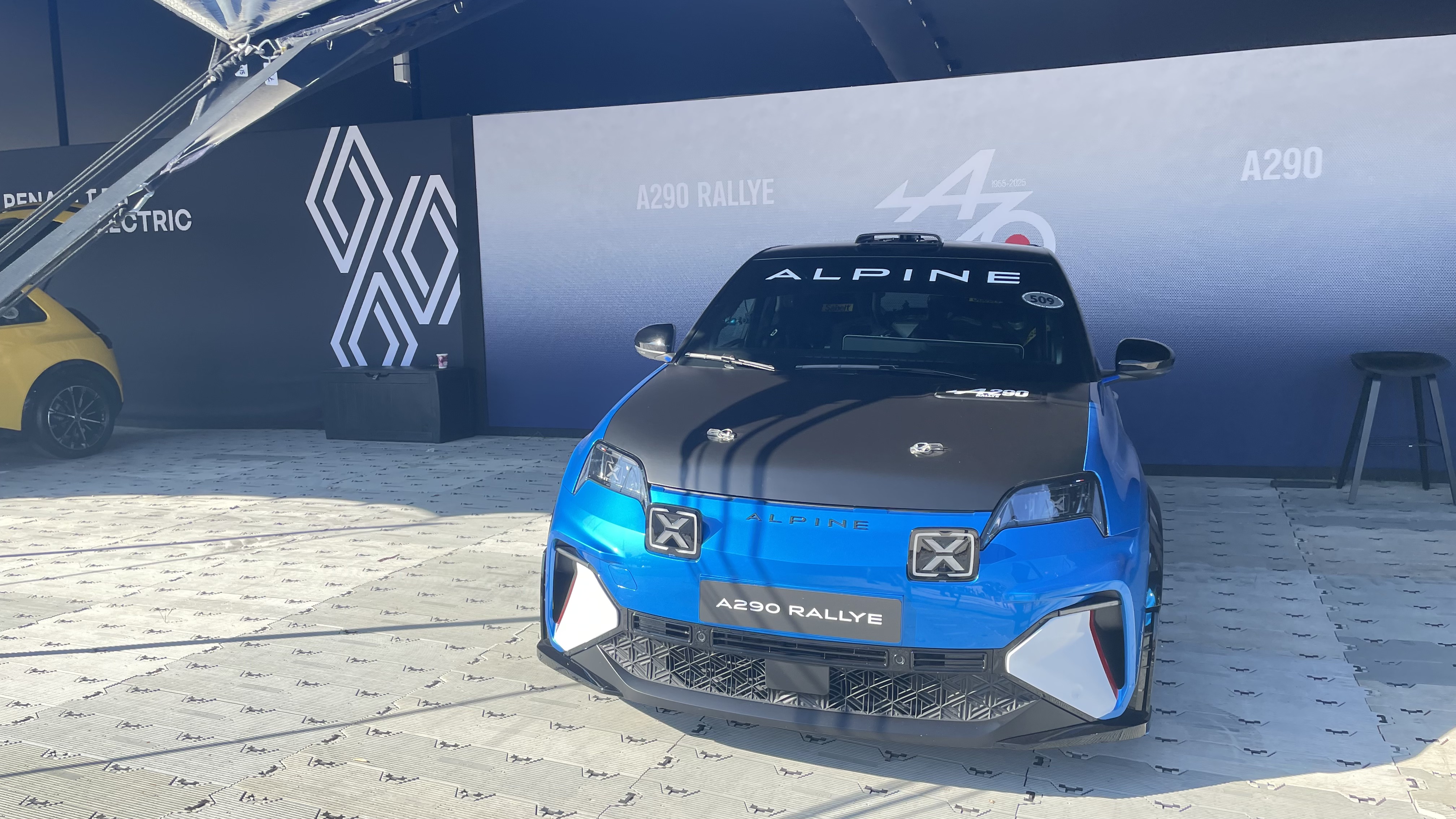 Alpine A290