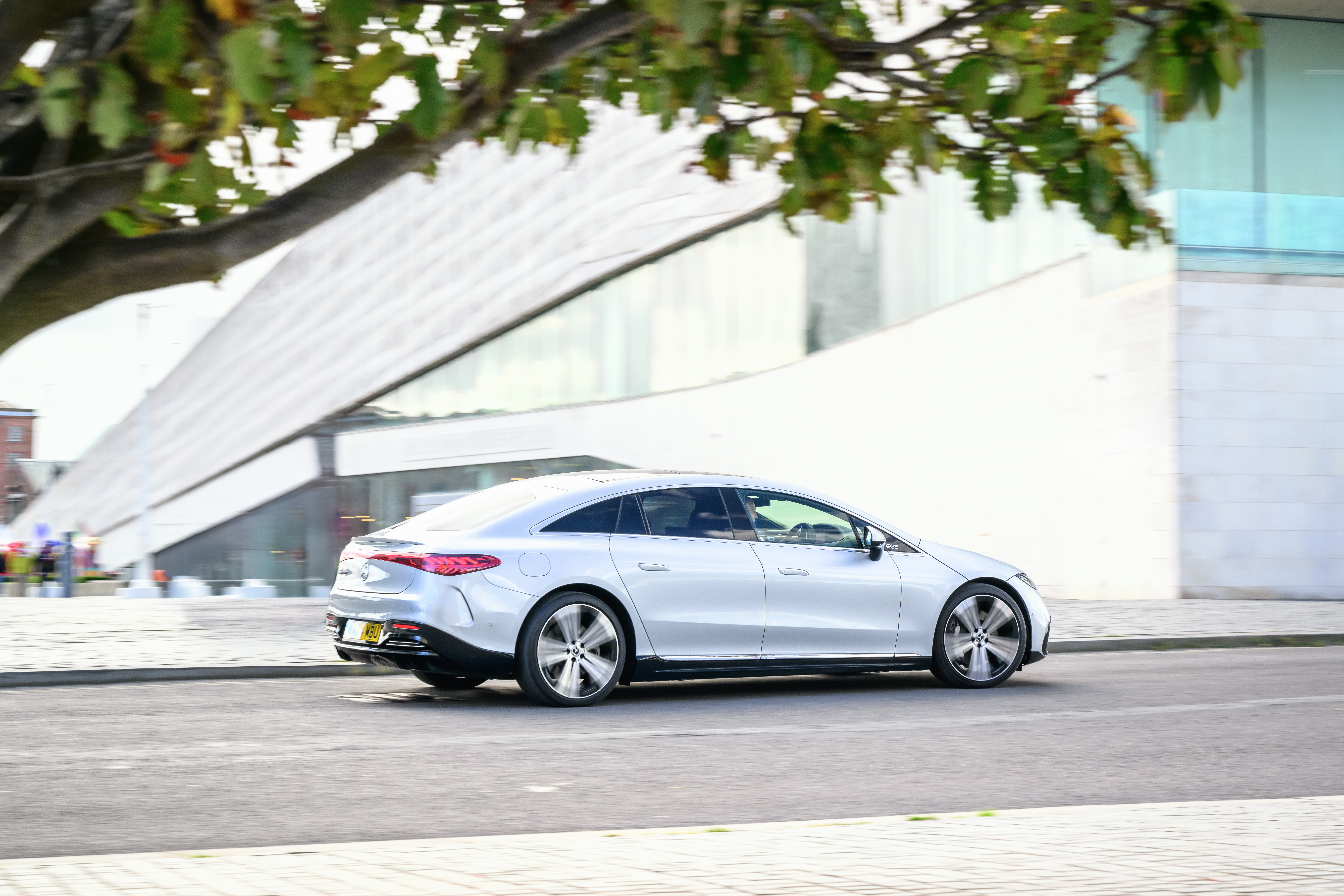 Mercedes EQS