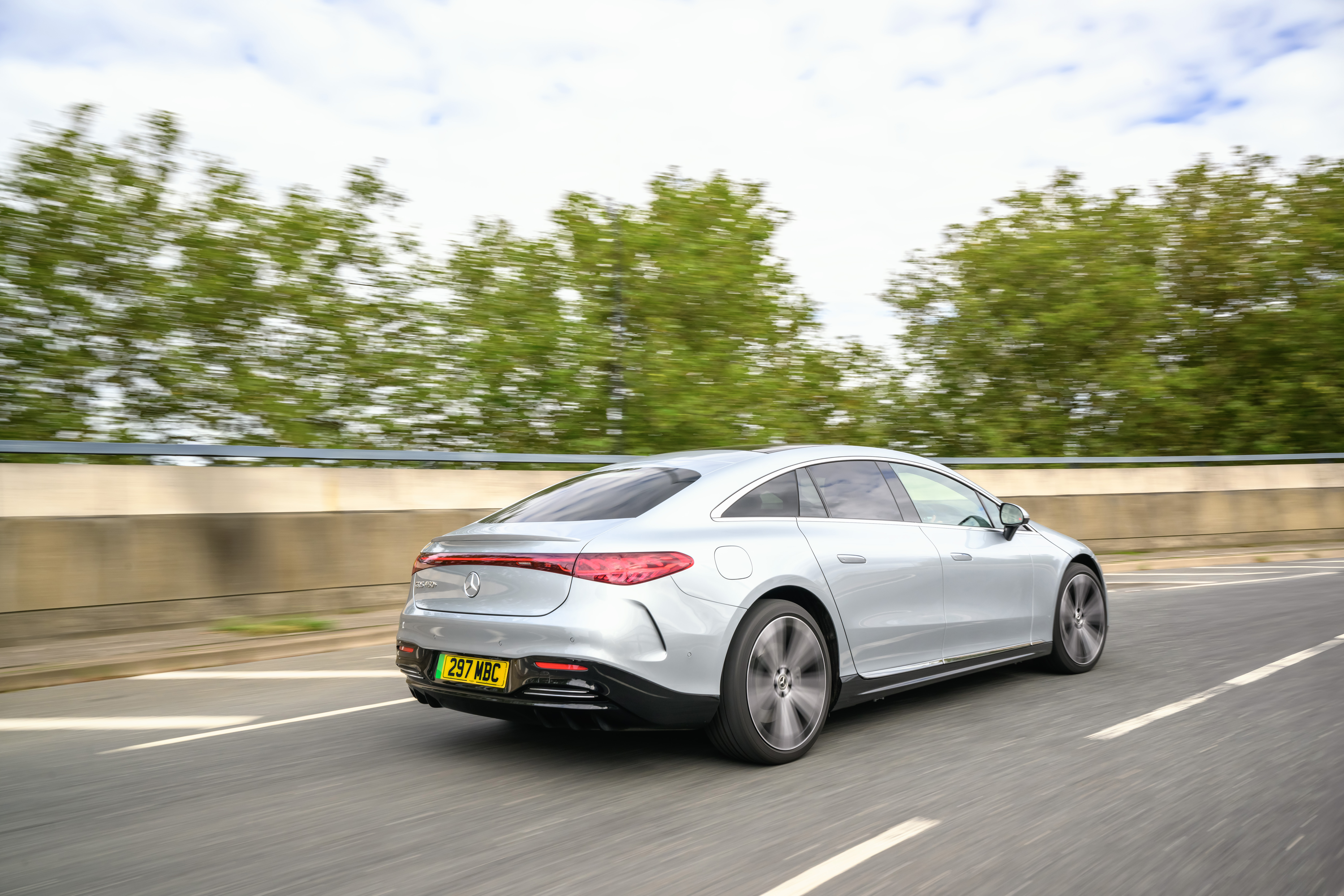 Mercedes EQS