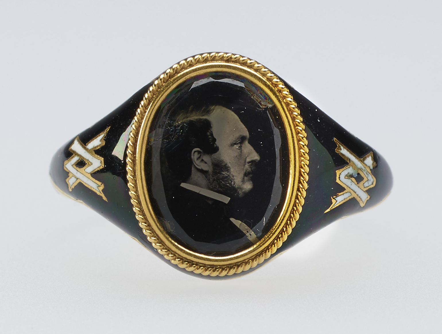 Victoria's mourning Ring for Prince Albert, 1861