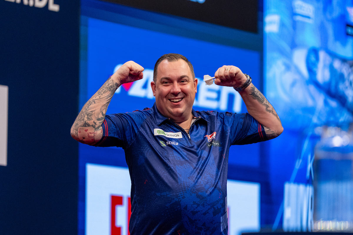 Kim Huybrechts celebrates on stage