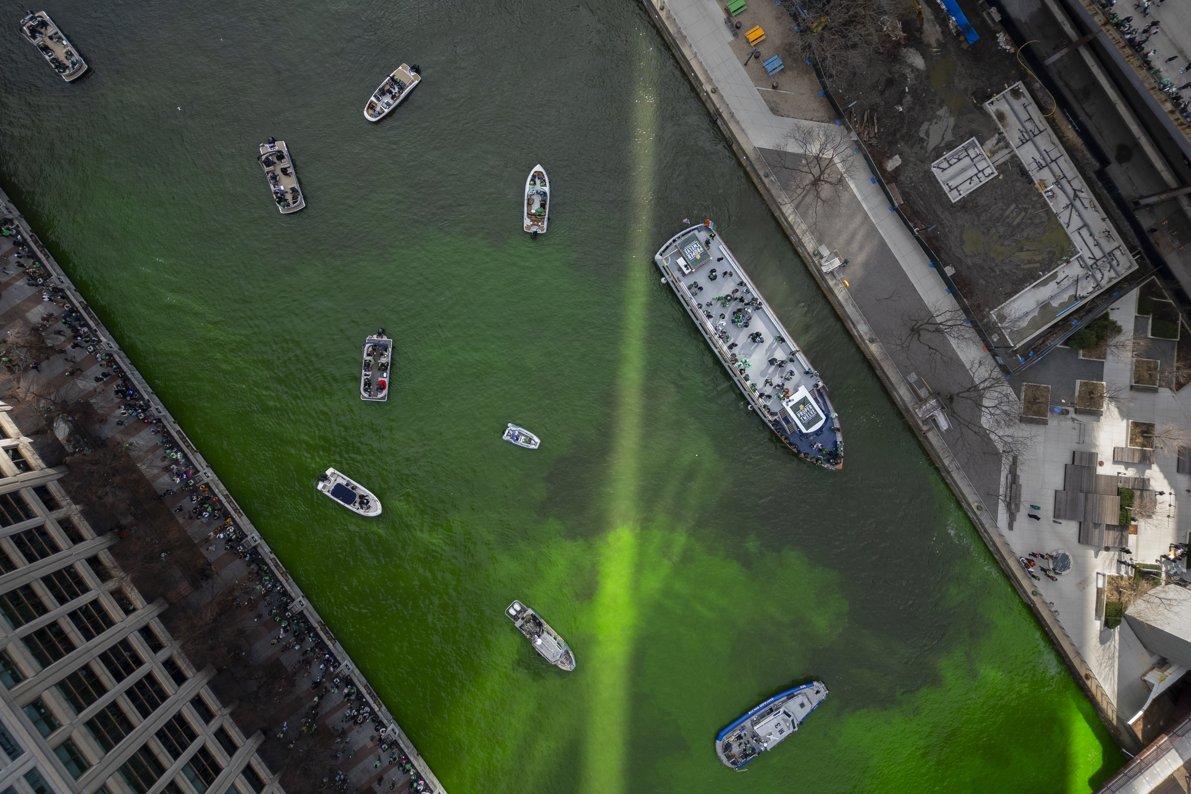 Chicago river dyed green