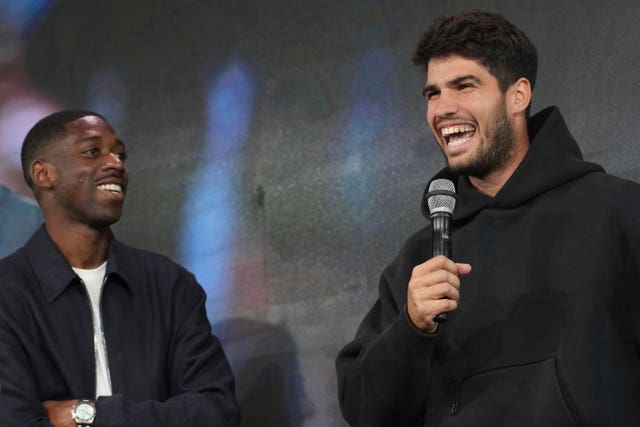 Carlos Alcaraz, right, and Ousmane Dembele at the draw