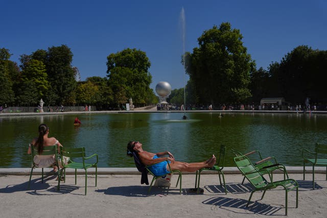 APTOPIX France Extreme Weather Heat