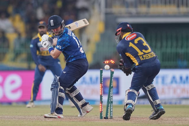 Ben Duckett being bowled
