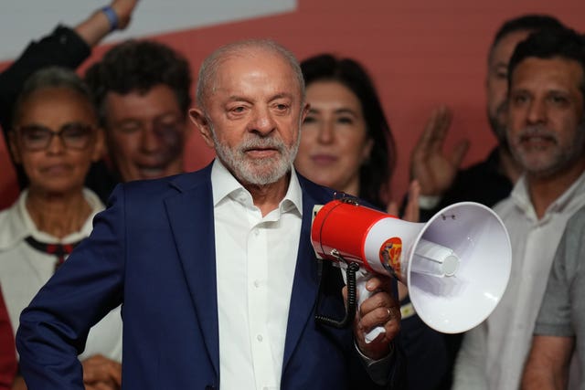 Luiz Inacio Lula da Silva addresses a crowd
