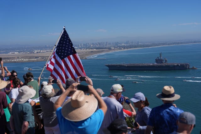 USS Lincoln Returns Home