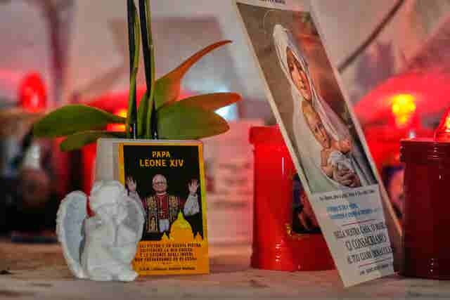 Tributes left outside hospital where Leo underwent surgery