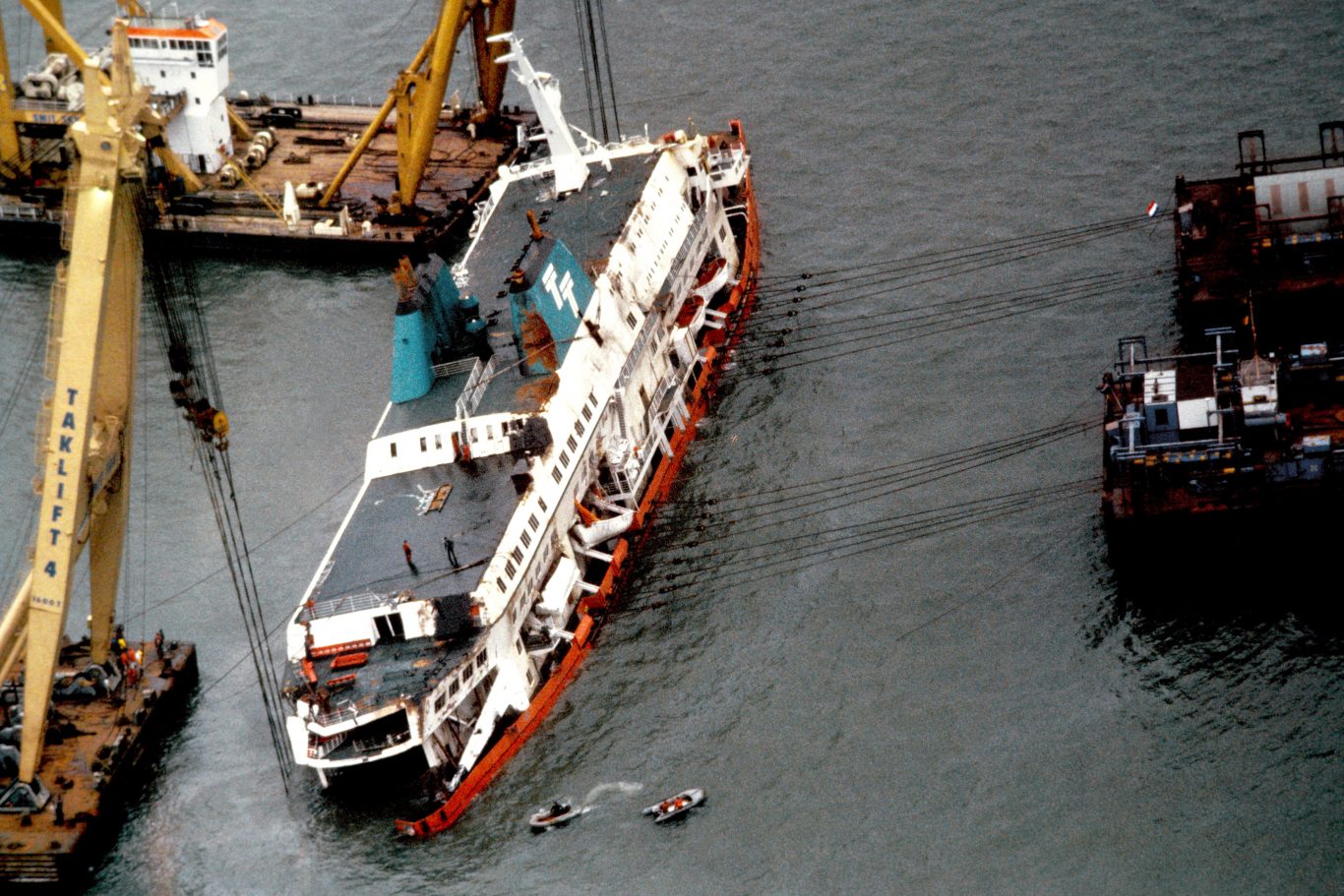 Zeebrugge Ferry Disaster Remembered 30 Years On Shropshire Star   1eaf83b02a0801b44b3eab3e751ddc41 1366x911 