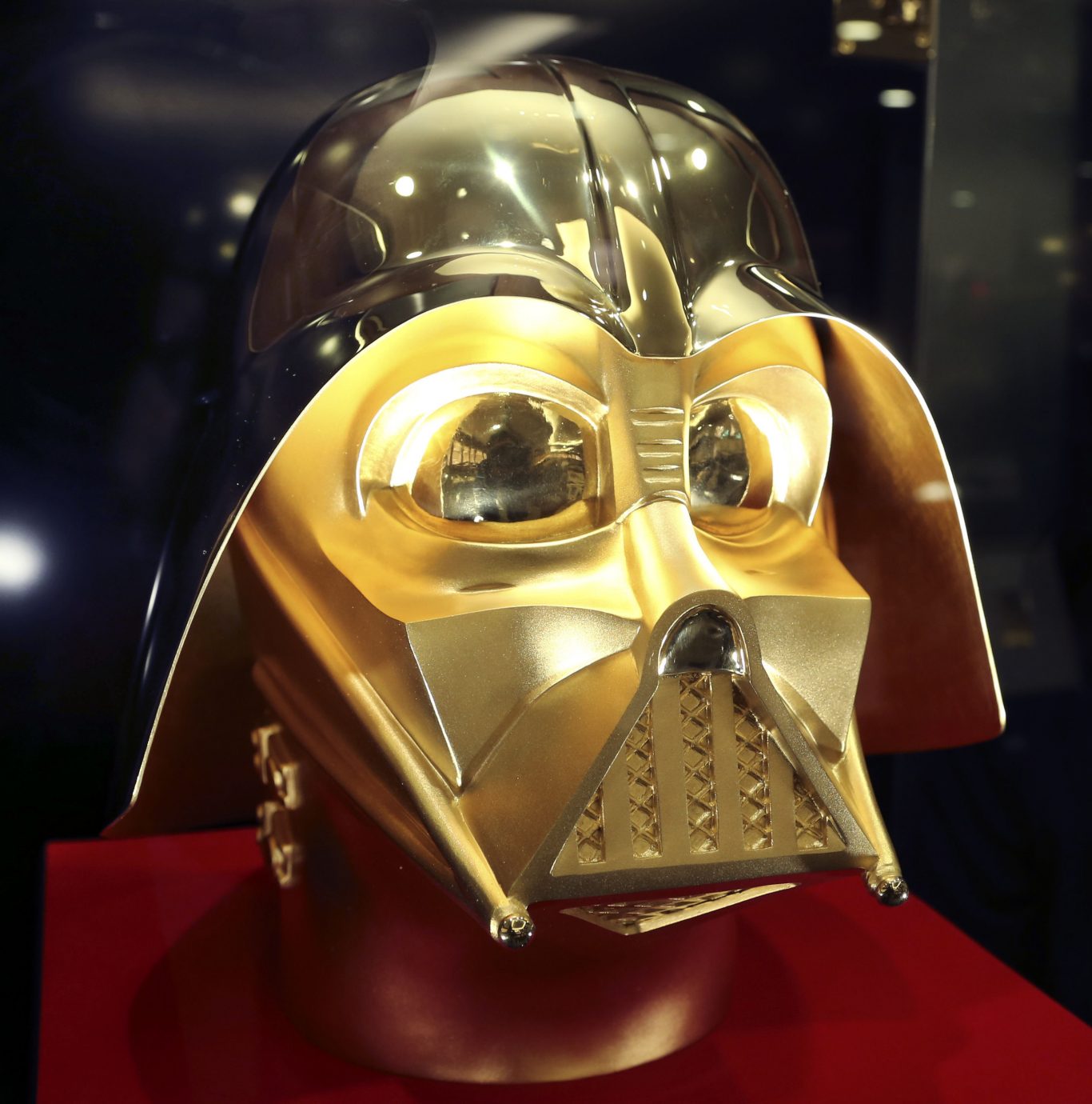 gold darth vader pop