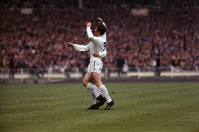 Jimmy Robertson celebrates with Jimmy Greaves (PA Photos/PA)
