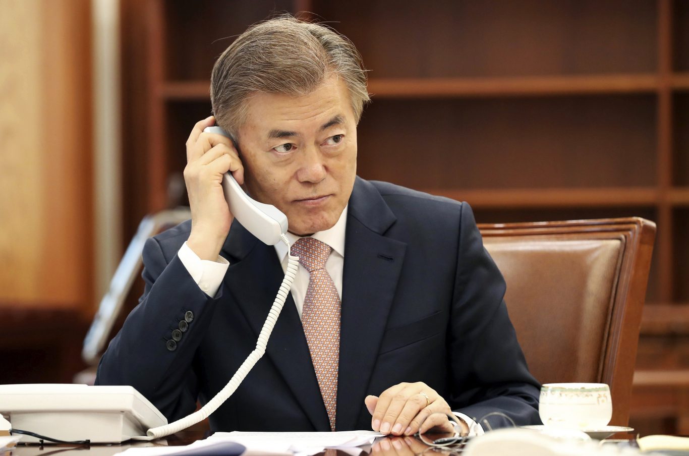 Ютуб корея. President of the South korean Human resources Development service u su bong:.