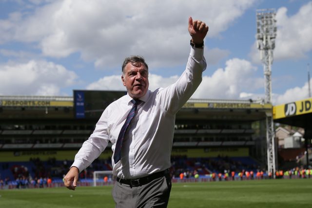Crystal Palace Manager Sam Allardyce leaves the pitch