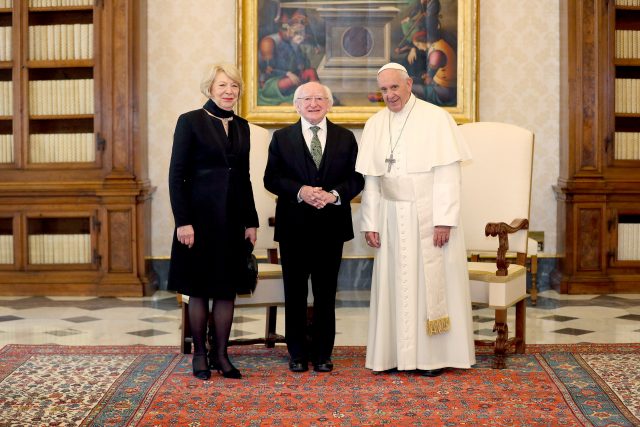Sabina Higgins, Irish President Michael D Higgins and Pope Francis in the Vatican City (Maxwell Photography/PA)